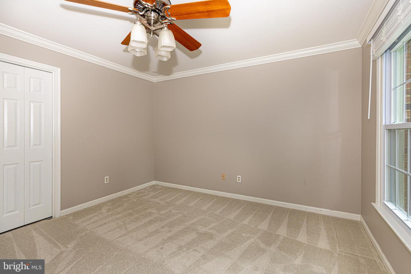 9707 S PARK CIR, FAIRFAX STATION, Virginia 22039, 5 Bedrooms Bedrooms, ,3 BathroomsBathrooms,Residential,For sale,9707 S PARK CIR,VAFX2240332 MLS # VAFX2240332