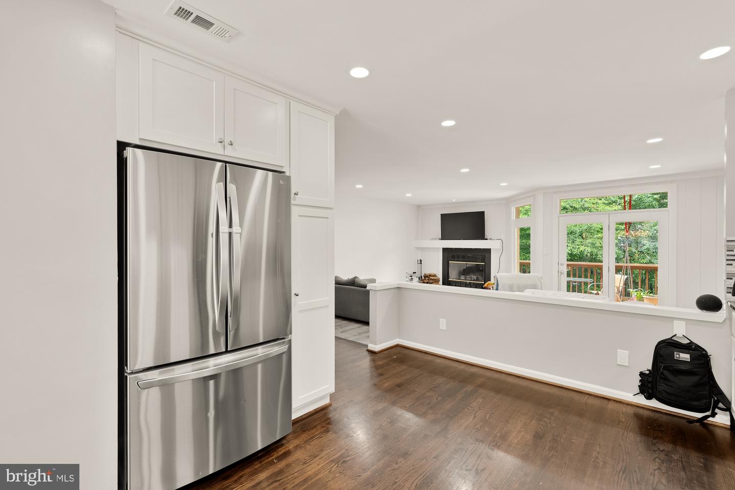 12602 VICTORIA STATION CT, FAIRFAX, Virginia 22033, 4 Bedrooms Bedrooms, ,3 BathroomsBathrooms,Residential,For sale,12602 VICTORIA STATION CT,VAFX2240524 MLS # VAFX2240524