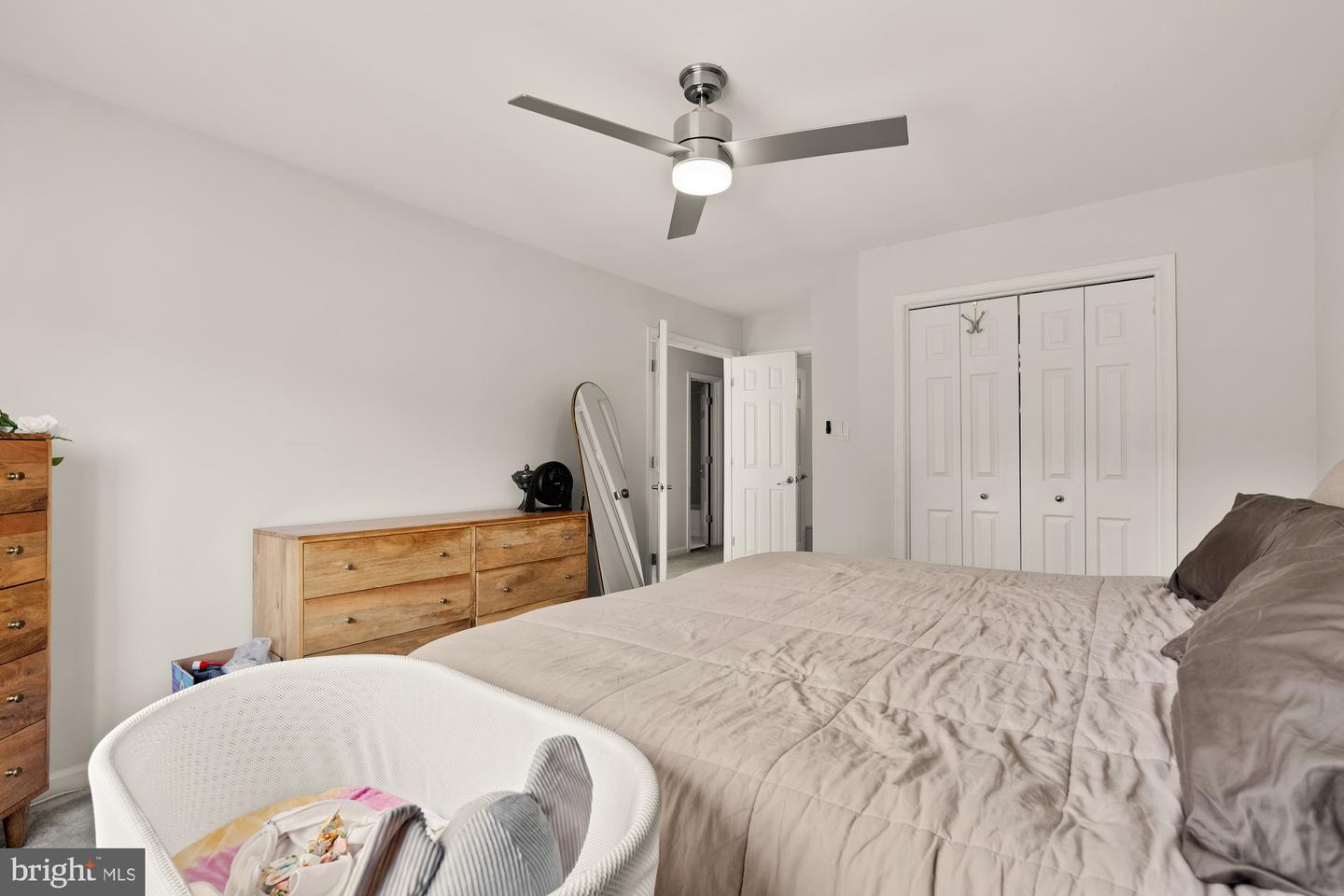12602 VICTORIA STATION CT, FAIRFAX, Virginia 22033, 4 Bedrooms Bedrooms, ,3 BathroomsBathrooms,Residential,For sale,12602 VICTORIA STATION CT,VAFX2240524 MLS # VAFX2240524