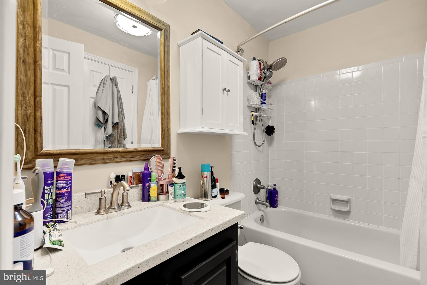 12602 VICTORIA STATION CT, FAIRFAX, Virginia 22033, 4 Bedrooms Bedrooms, ,3 BathroomsBathrooms,Residential,For sale,12602 VICTORIA STATION CT,VAFX2240524 MLS # VAFX2240524