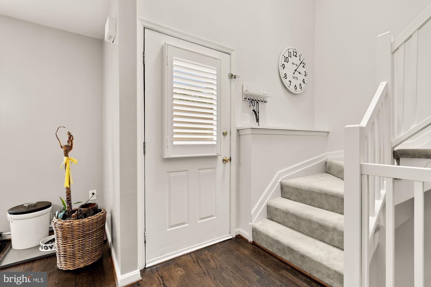 12602 VICTORIA STATION CT, FAIRFAX, Virginia 22033, 4 Bedrooms Bedrooms, ,3 BathroomsBathrooms,Residential,For sale,12602 VICTORIA STATION CT,VAFX2240524 MLS # VAFX2240524