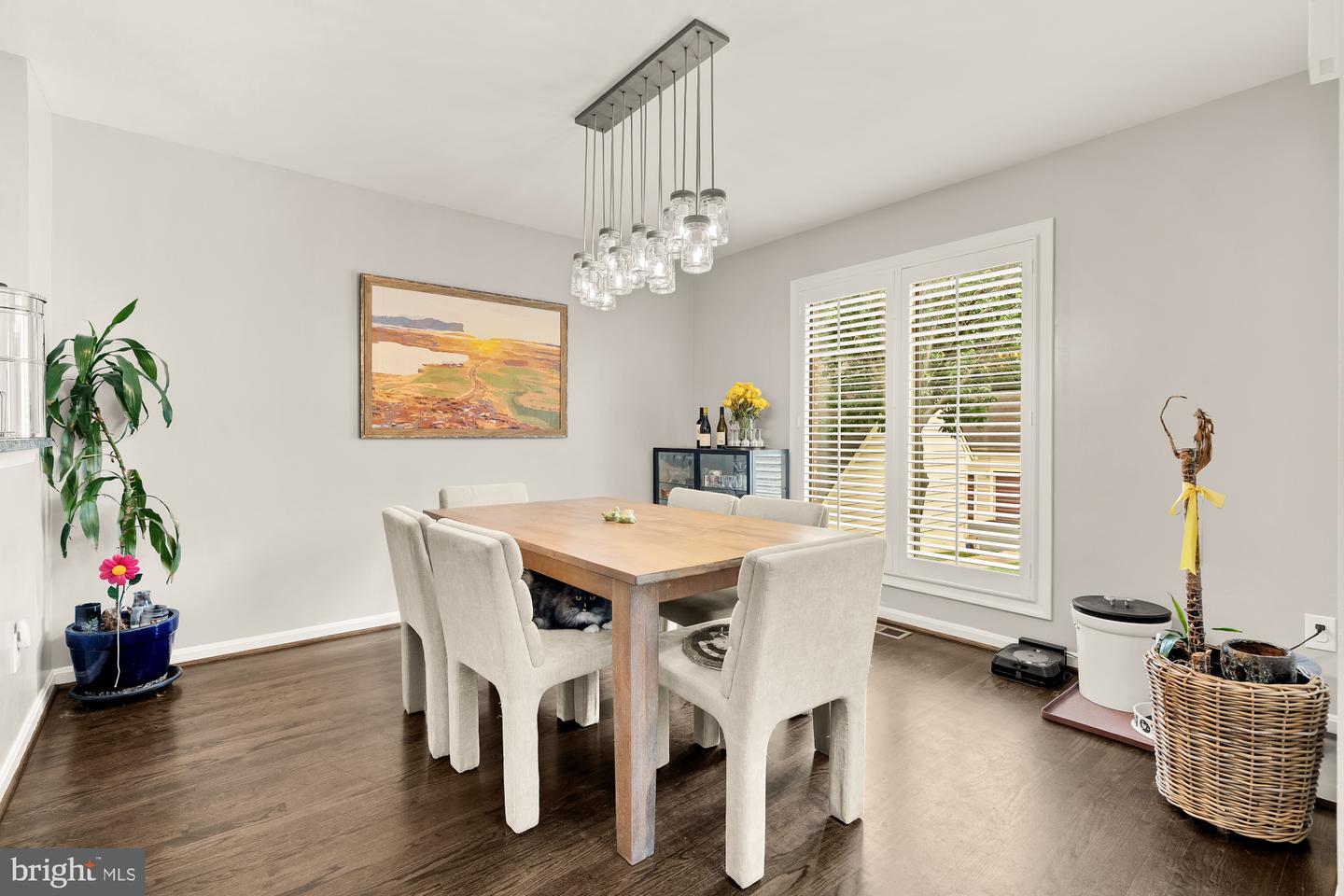 12602 VICTORIA STATION CT, FAIRFAX, Virginia 22033, 4 Bedrooms Bedrooms, ,3 BathroomsBathrooms,Residential,For sale,12602 VICTORIA STATION CT,VAFX2240524 MLS # VAFX2240524