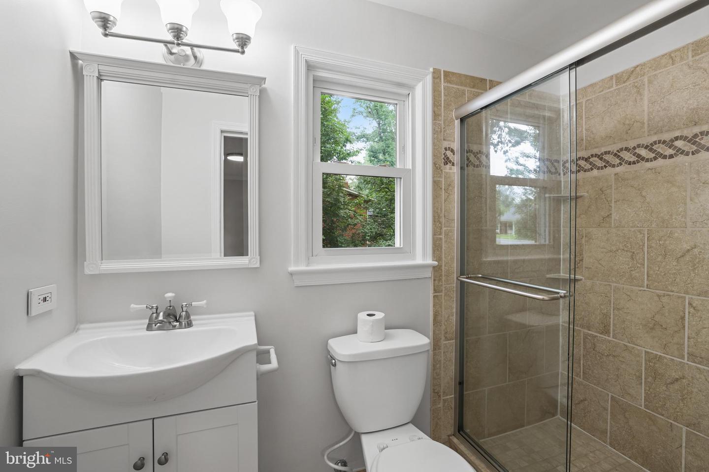 5817 DAWES AVE, ALEXANDRIA, Virginia 22311, 5 Bedrooms Bedrooms, ,2 BathroomsBathrooms,Residential,For sale,5817 DAWES AVE,VAFX2240604 MLS # VAFX2240604