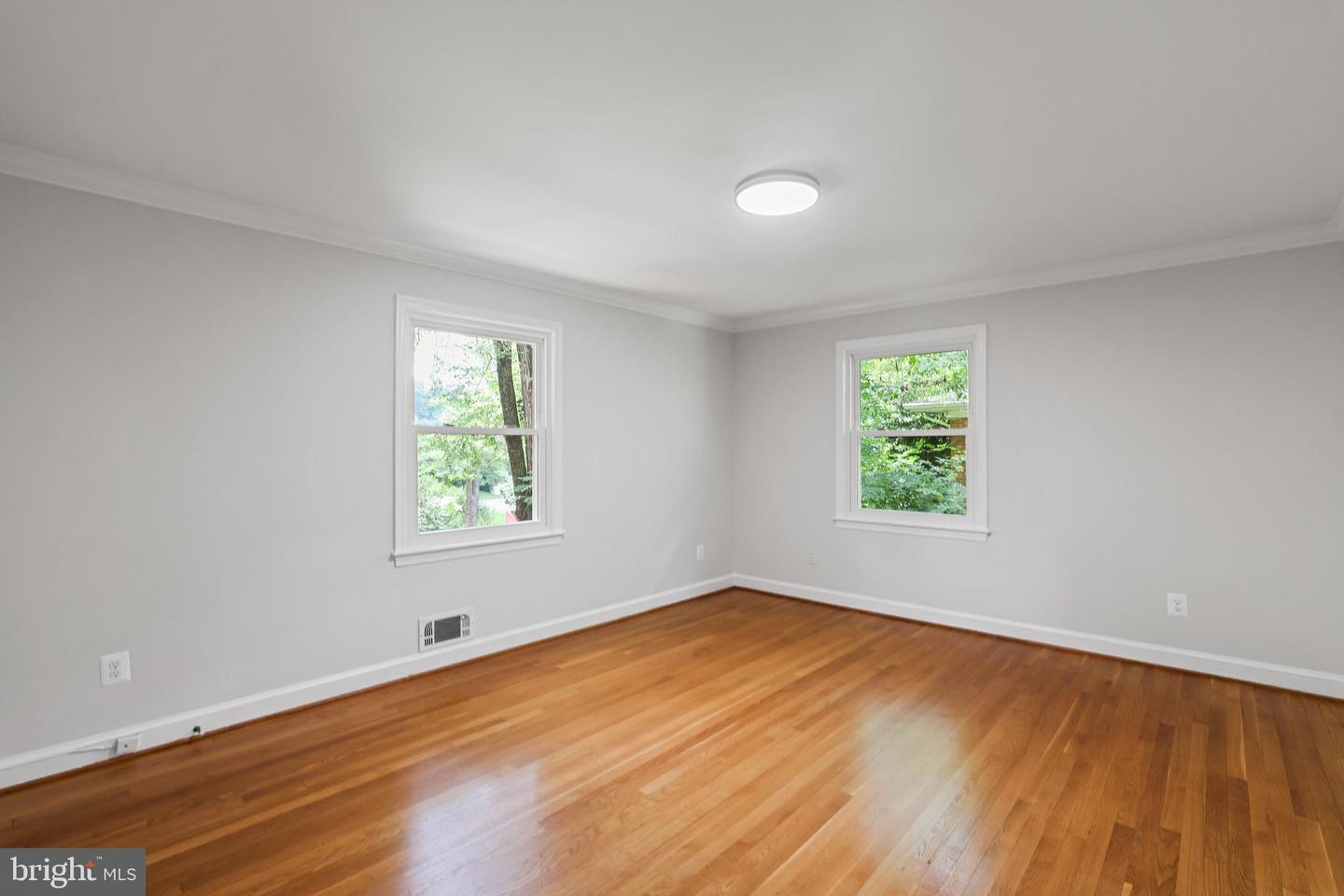 5817 DAWES AVE, ALEXANDRIA, Virginia 22311, 5 Bedrooms Bedrooms, ,2 BathroomsBathrooms,Residential,For sale,5817 DAWES AVE,VAFX2240604 MLS # VAFX2240604