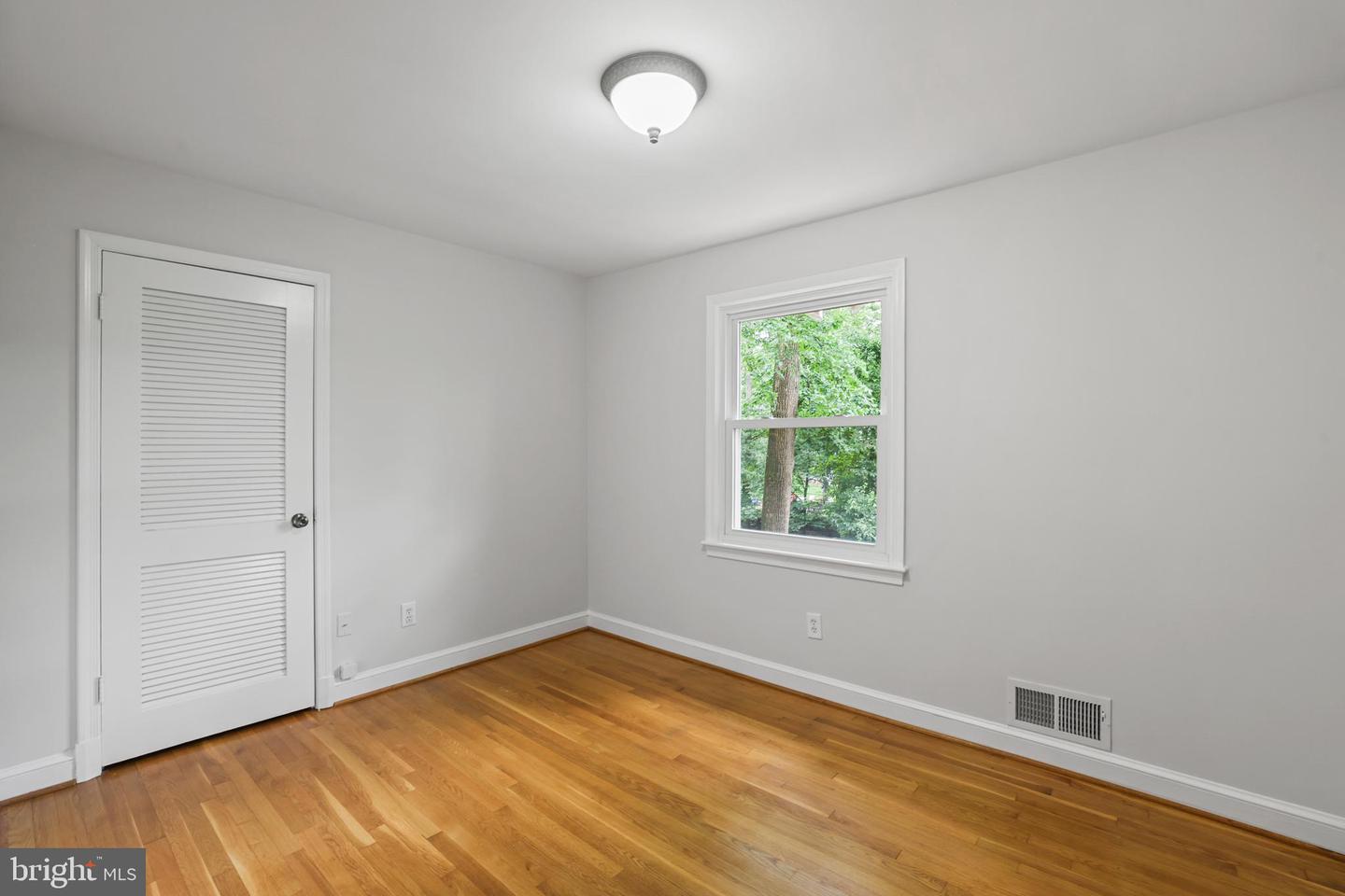 5817 DAWES AVE, ALEXANDRIA, Virginia 22311, 5 Bedrooms Bedrooms, ,2 BathroomsBathrooms,Residential,For sale,5817 DAWES AVE,VAFX2240604 MLS # VAFX2240604