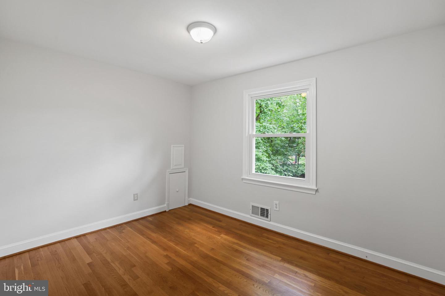 5817 DAWES AVE, ALEXANDRIA, Virginia 22311, 5 Bedrooms Bedrooms, ,2 BathroomsBathrooms,Residential,For sale,5817 DAWES AVE,VAFX2240604 MLS # VAFX2240604