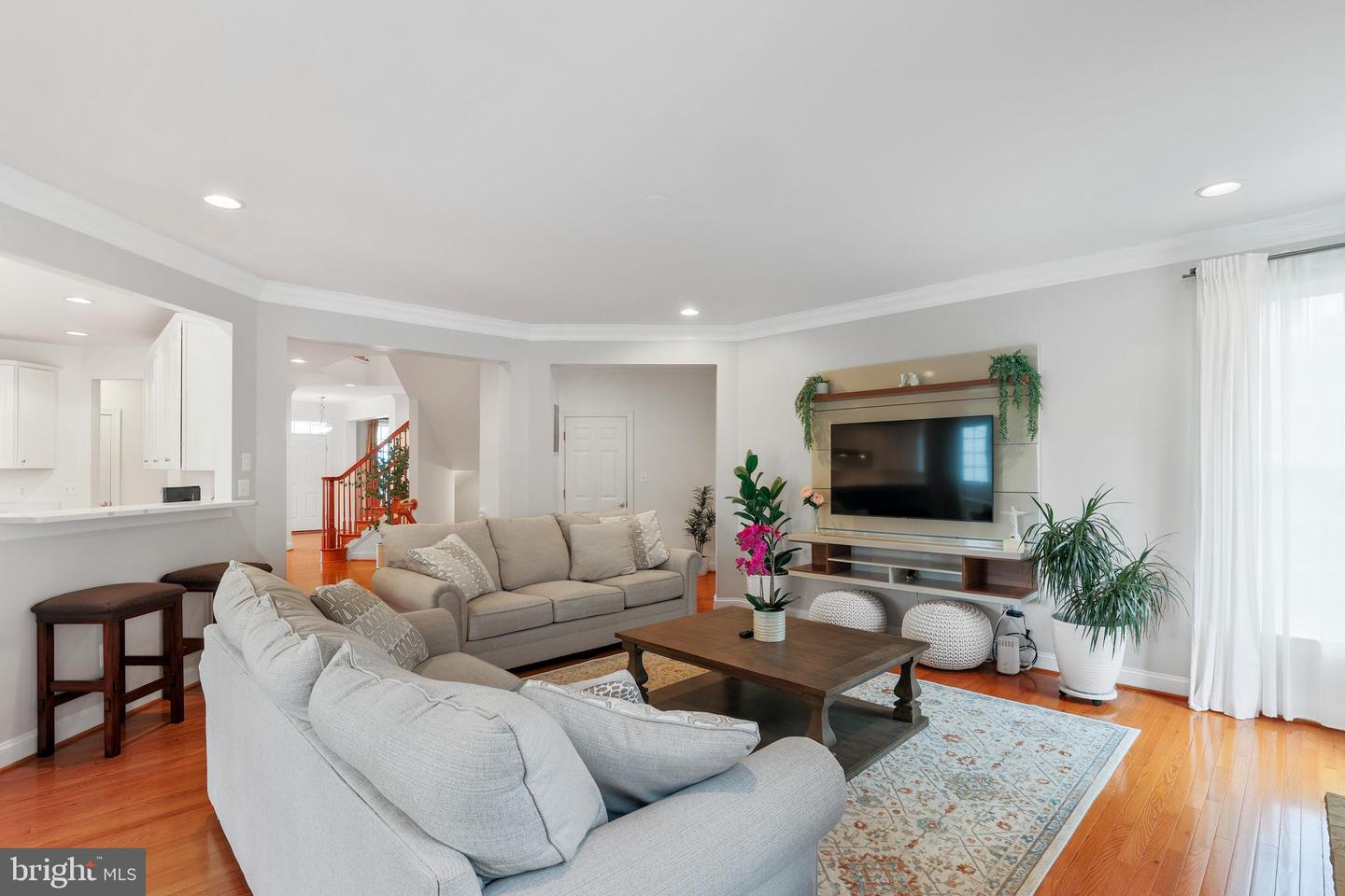 13626 SYLVAN BLUFF DR, LEESBURG, Virginia 20176, 5 Bedrooms Bedrooms, ,4 BathroomsBathrooms,Residential,For sale,13626 SYLVAN BLUFF DR,VALO2096326 MLS # VALO2096326