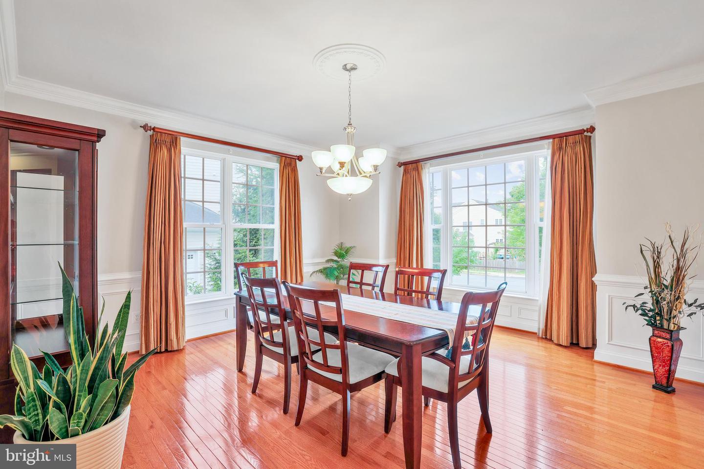 13626 SYLVAN BLUFF DR, LEESBURG, Virginia 20176, 5 Bedrooms Bedrooms, ,4 BathroomsBathrooms,Residential,For sale,13626 SYLVAN BLUFF DR,VALO2096326 MLS # VALO2096326