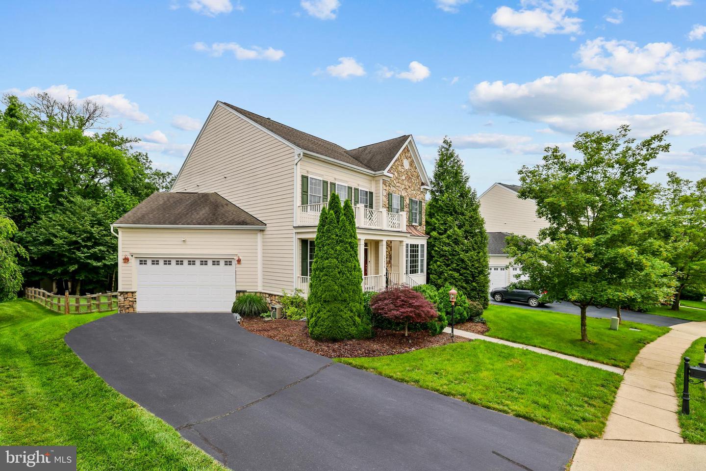 13626 SYLVAN BLUFF DR, LEESBURG, Virginia 20176, 5 Bedrooms Bedrooms, ,4 BathroomsBathrooms,Residential,For sale,13626 SYLVAN BLUFF DR,VALO2096326 MLS # VALO2096326
