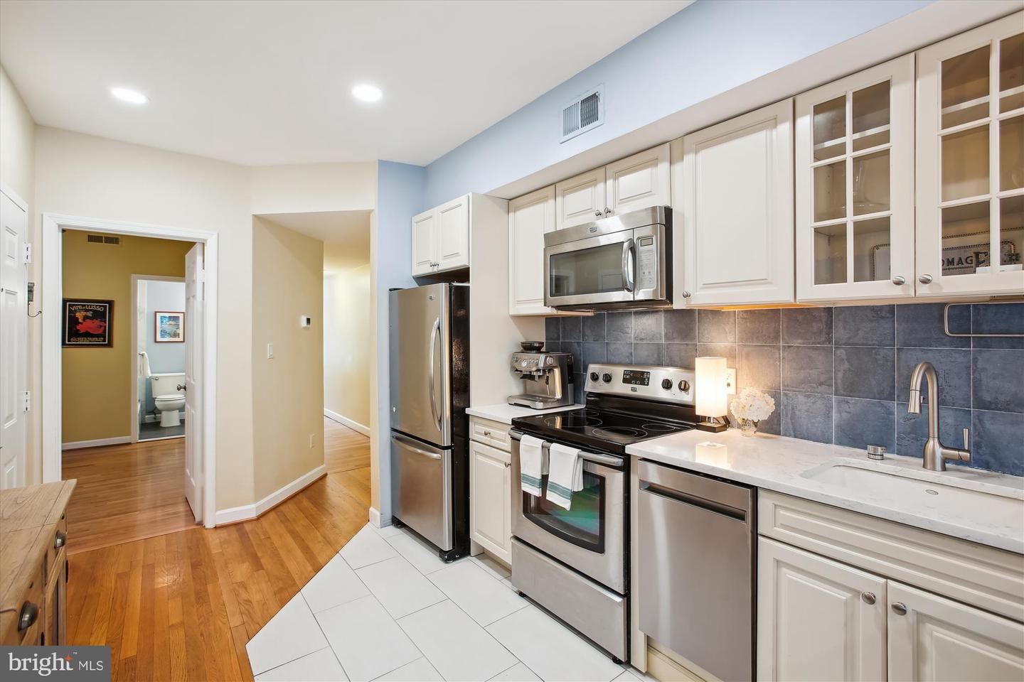 1725 WILLARD ST NW #3, WASHINGTON, District Of Columbia 20009, 2 Bedrooms Bedrooms, ,1 BathroomBathrooms,Residential,For sale,1725 WILLARD ST NW #3,DCDC2200832 MLS # DCDC2200832