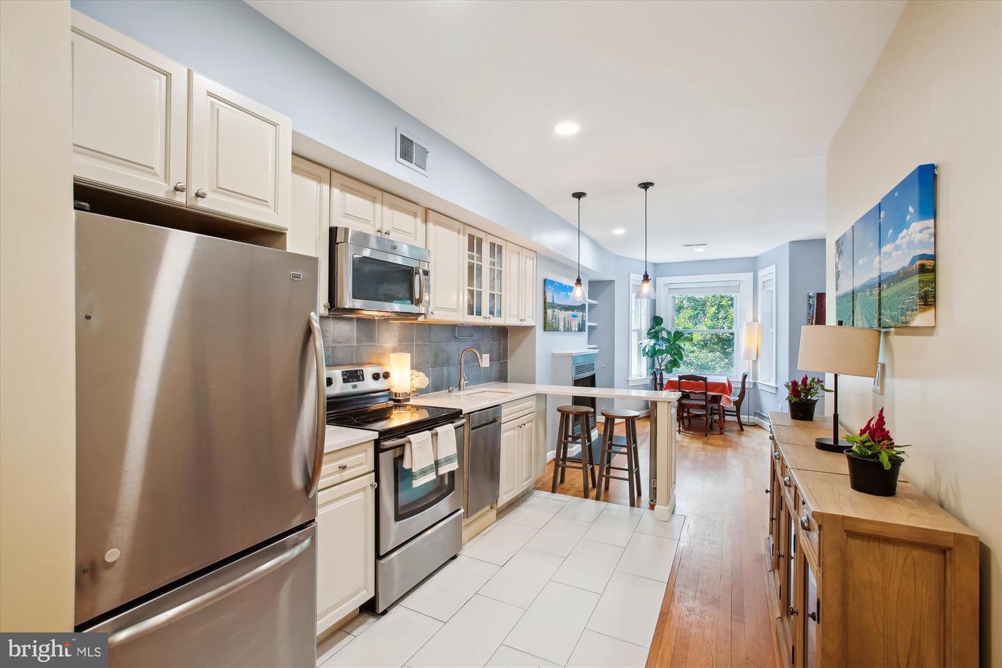 1725 WILLARD ST NW #3, WASHINGTON, District Of Columbia 20009, 2 Bedrooms Bedrooms, ,1 BathroomBathrooms,Residential,For sale,1725 WILLARD ST NW #3,DCDC2200832 MLS # DCDC2200832