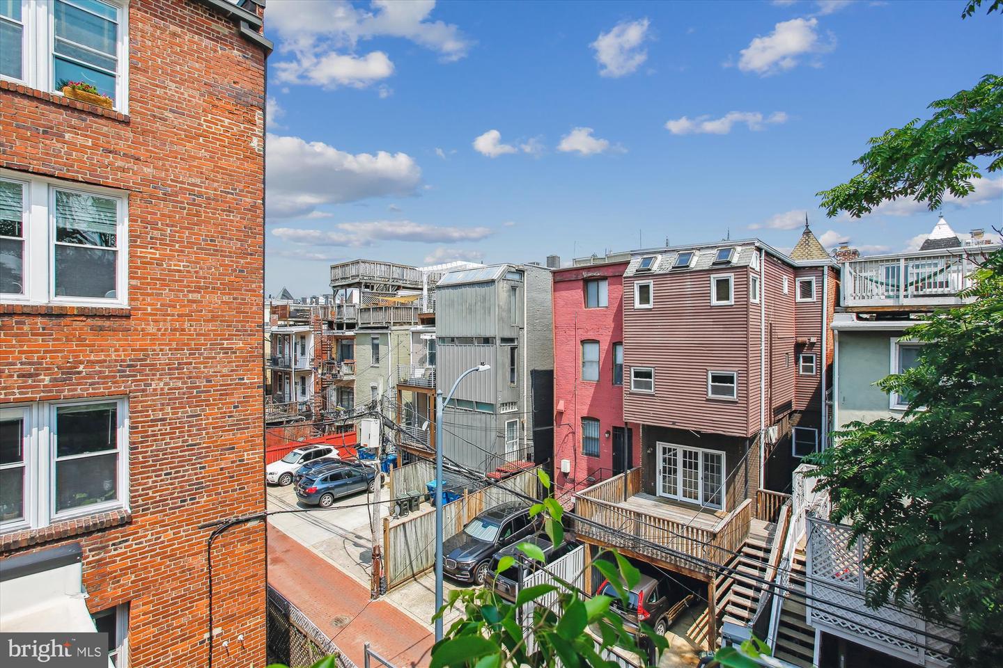 1725 WILLARD ST NW #3, WASHINGTON, District Of Columbia 20009, 2 Bedrooms Bedrooms, ,1 BathroomBathrooms,Residential,For sale,1725 WILLARD ST NW #3,DCDC2200832 MLS # DCDC2200832