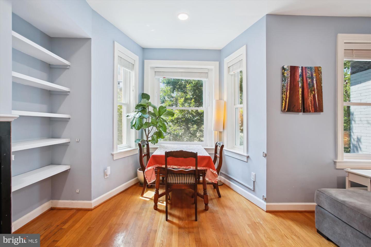 1725 WILLARD ST NW #3, WASHINGTON, District Of Columbia 20009, 2 Bedrooms Bedrooms, ,1 BathroomBathrooms,Residential,For sale,1725 WILLARD ST NW #3,DCDC2200832 MLS # DCDC2200832