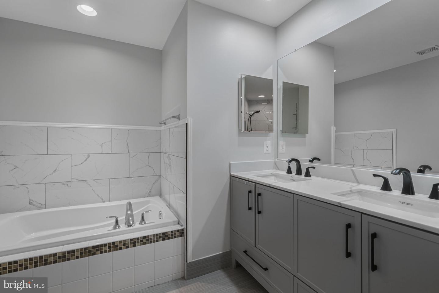 23466 TWIN FALLS TER, BRAMBLETON, Virginia 20148, 3 Bedrooms Bedrooms, ,2 BathroomsBathrooms,Residential,For sale,23466 TWIN FALLS TER,VALO2096608 MLS # VALO2096608
