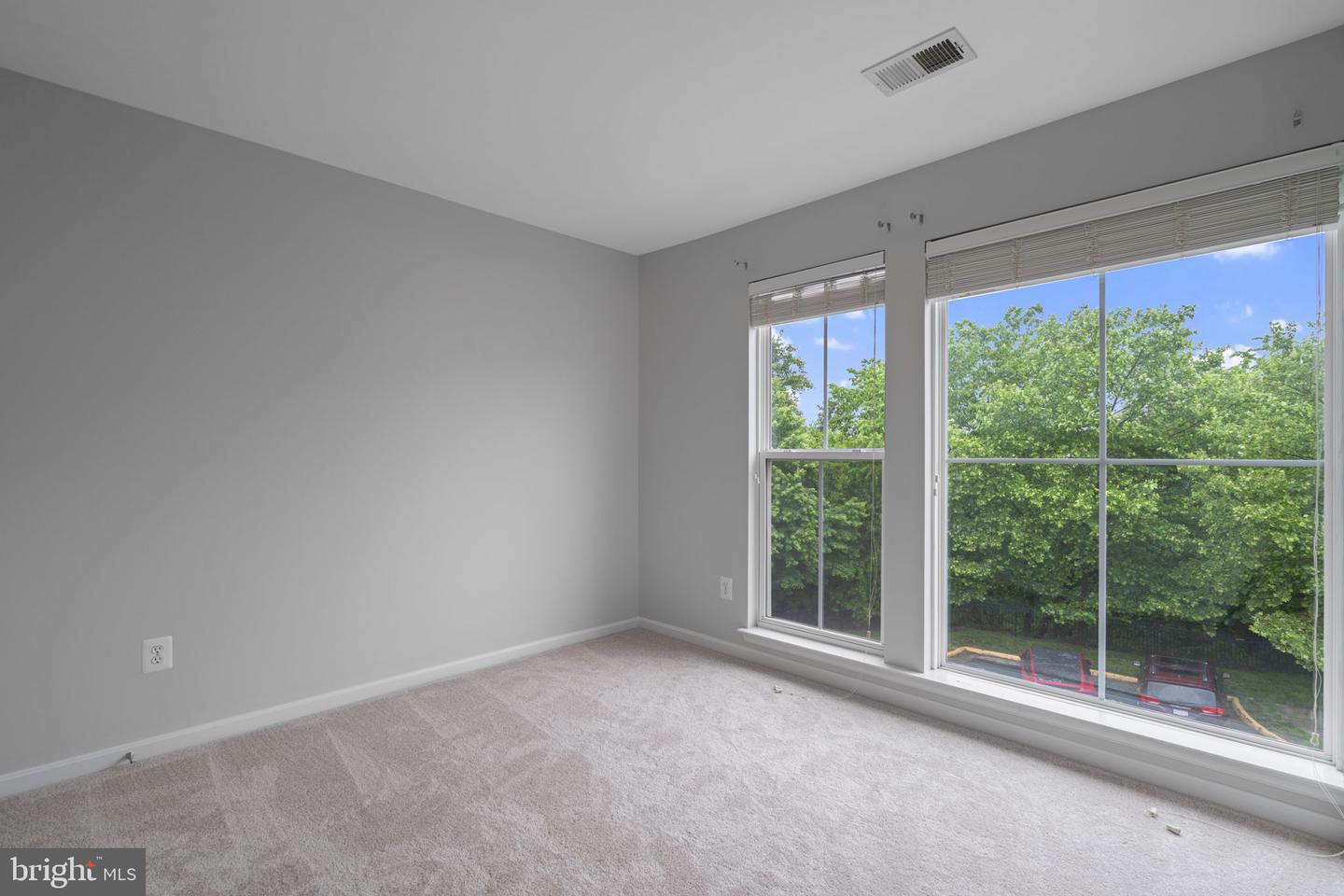 23466 TWIN FALLS TER, BRAMBLETON, Virginia 20148, 3 Bedrooms Bedrooms, ,2 BathroomsBathrooms,Residential,For sale,23466 TWIN FALLS TER,VALO2096608 MLS # VALO2096608