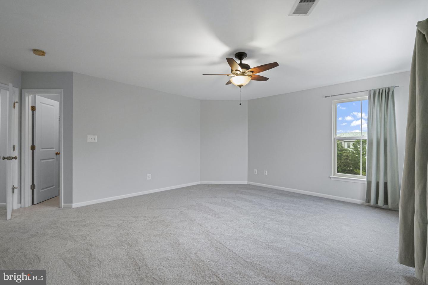23466 TWIN FALLS TER, BRAMBLETON, Virginia 20148, 3 Bedrooms Bedrooms, ,2 BathroomsBathrooms,Residential,For sale,23466 TWIN FALLS TER,VALO2096608 MLS # VALO2096608