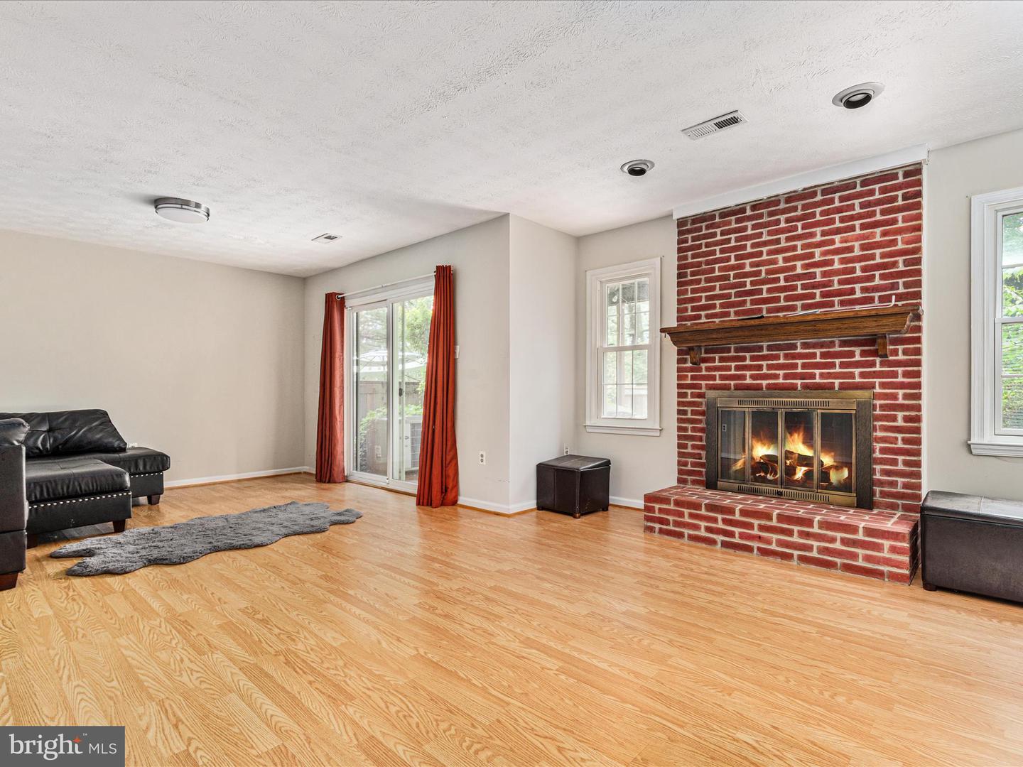 4652 LUXBERRY DR, FAIRFAX, Virginia 22032, 3 Bedrooms Bedrooms, ,2 BathroomsBathrooms,Residential,For sale,4652 LUXBERRY DR,VAFX2241276 MLS # VAFX2241276