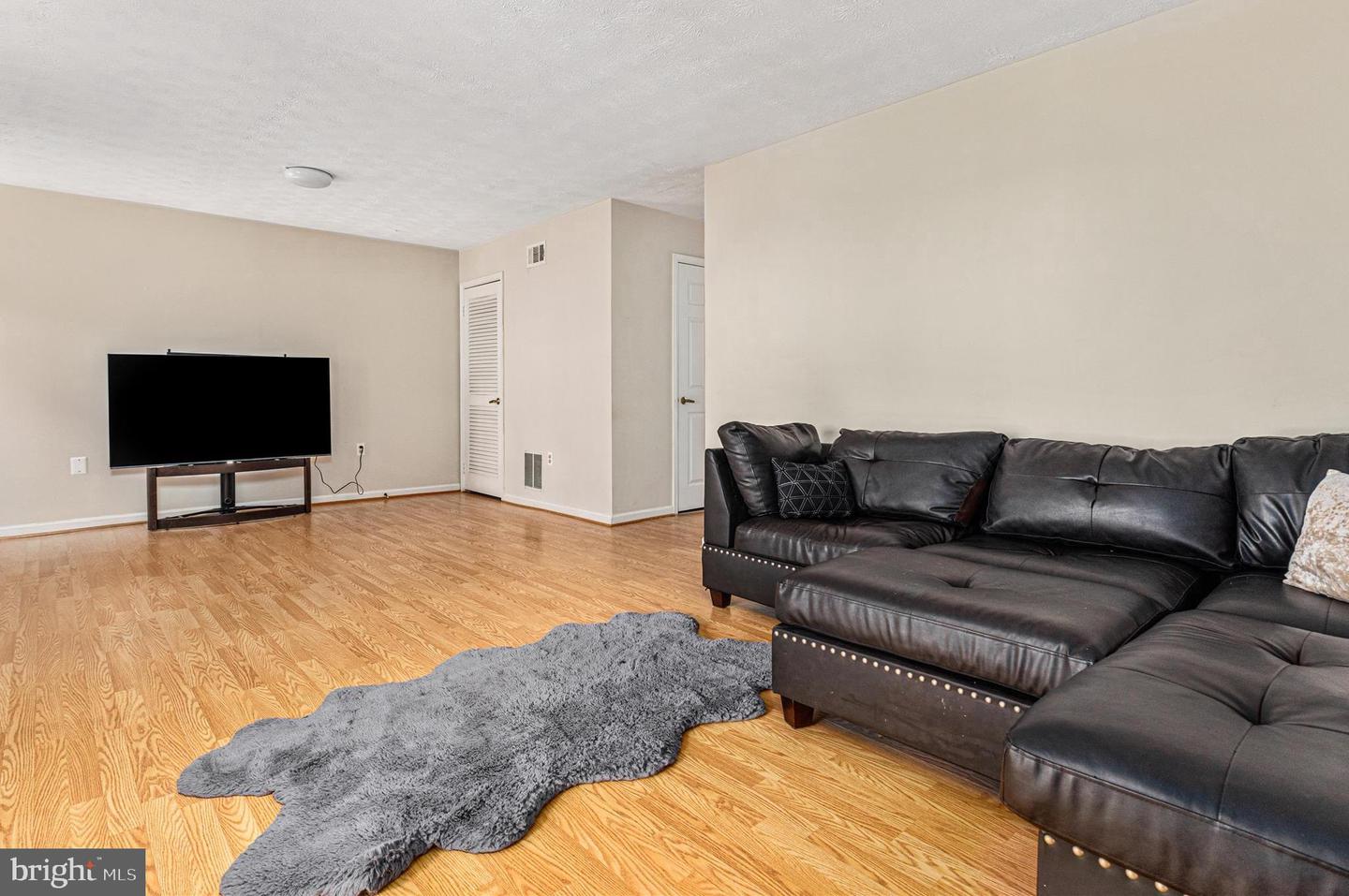 4652 LUXBERRY DR, FAIRFAX, Virginia 22032, 3 Bedrooms Bedrooms, ,2 BathroomsBathrooms,Residential,For sale,4652 LUXBERRY DR,VAFX2241276 MLS # VAFX2241276