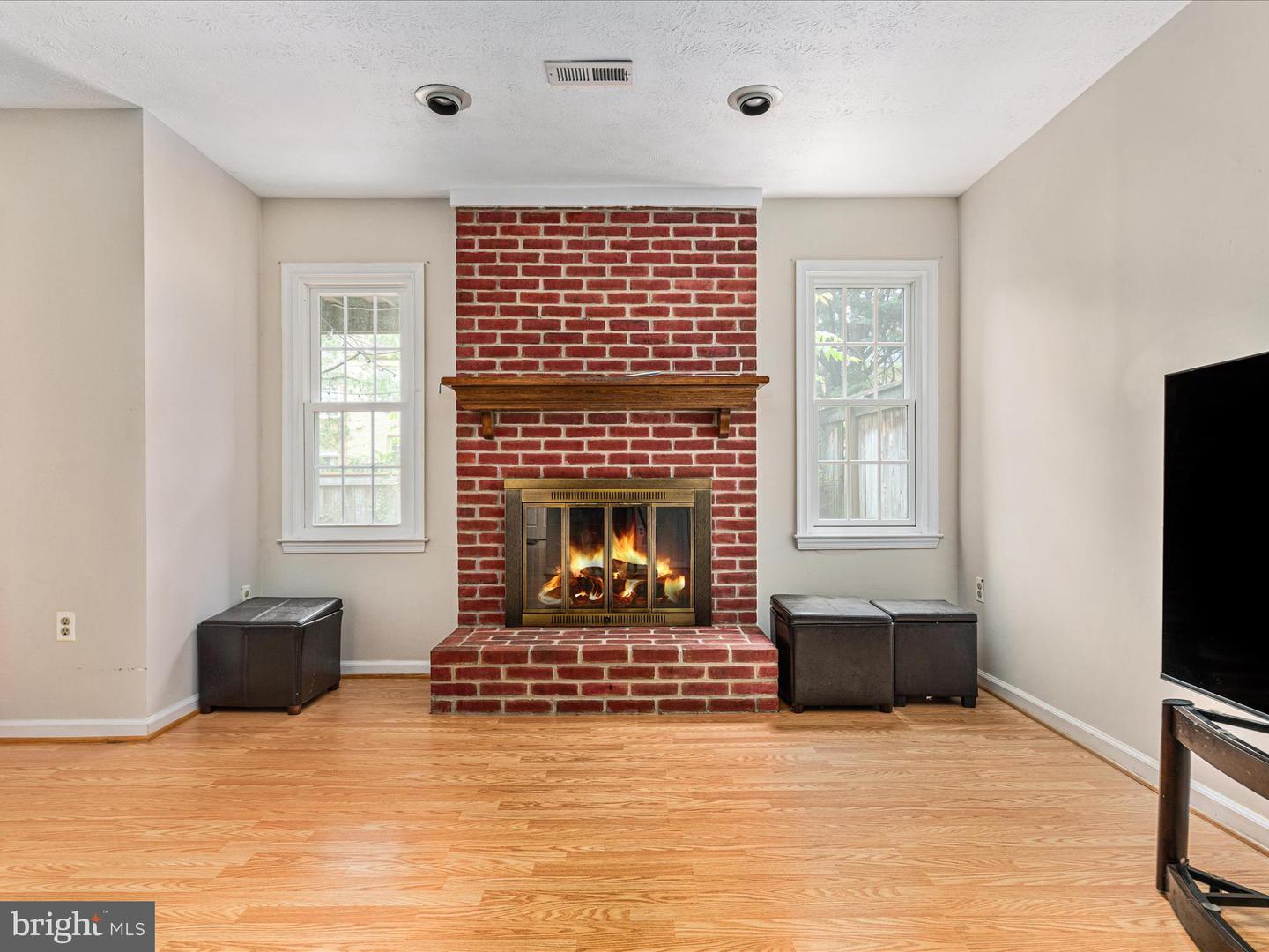 4652 LUXBERRY DR, FAIRFAX, Virginia 22032, 3 Bedrooms Bedrooms, ,2 BathroomsBathrooms,Residential,For sale,4652 LUXBERRY DR,VAFX2241276 MLS # VAFX2241276