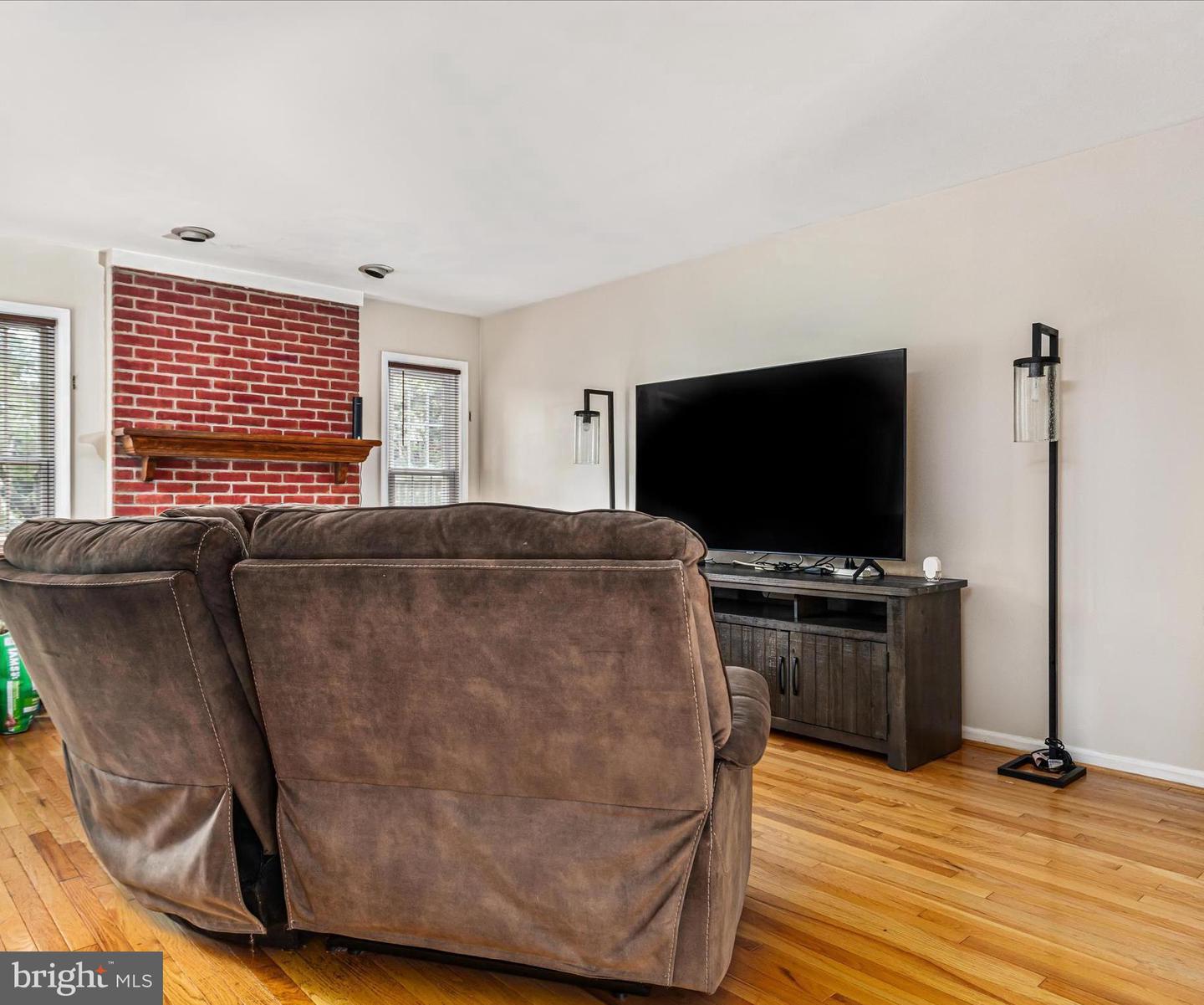 4652 LUXBERRY DR, FAIRFAX, Virginia 22032, 3 Bedrooms Bedrooms, ,2 BathroomsBathrooms,Residential,For sale,4652 LUXBERRY DR,VAFX2241276 MLS # VAFX2241276