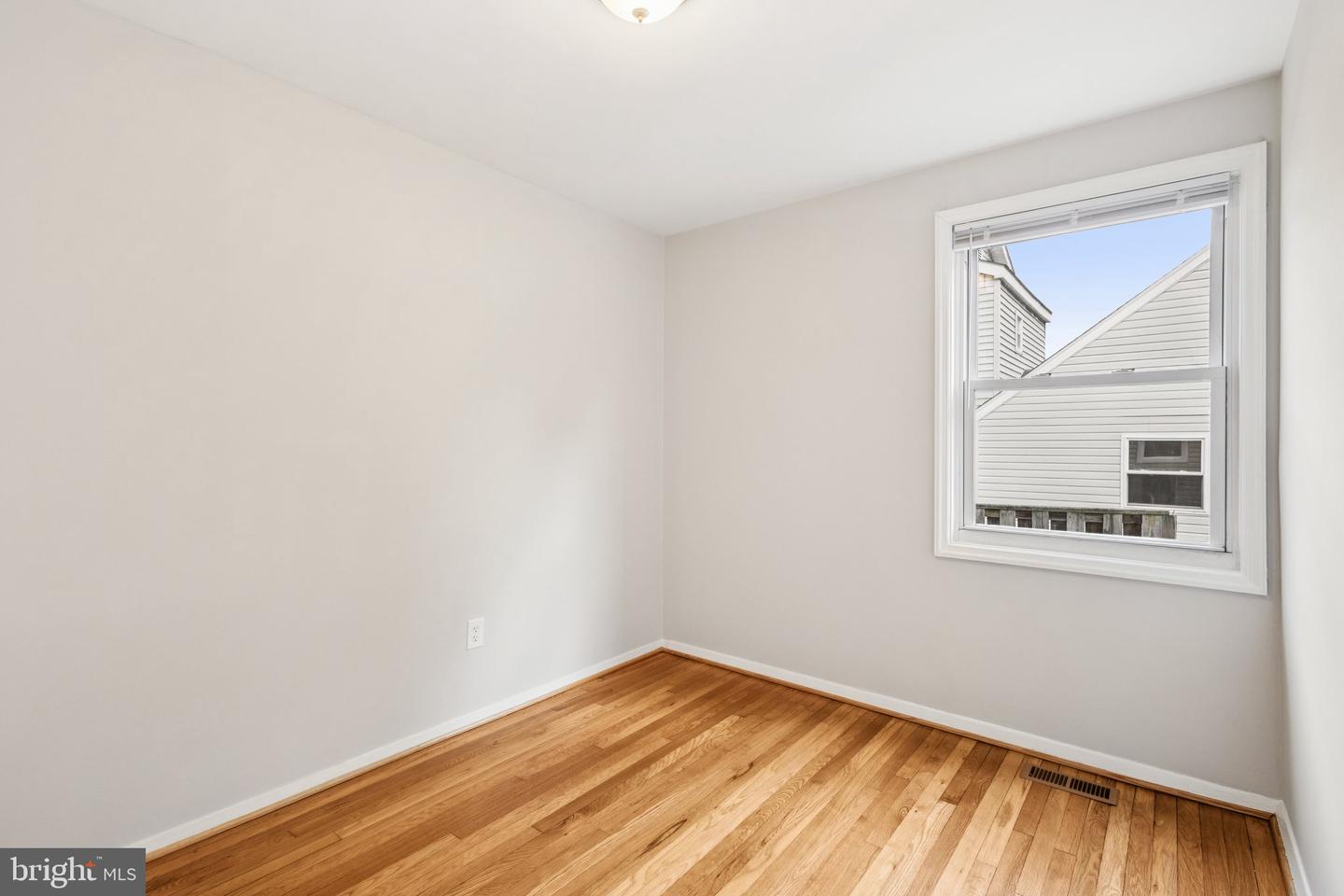 3112 ANNANDALE RD, FALLS CHURCH, Virginia 22042, 4 Bedrooms Bedrooms, ,2 BathroomsBathrooms,Residential,For sale,3112 ANNANDALE RD,VAFX2241490 MLS # VAFX2241490