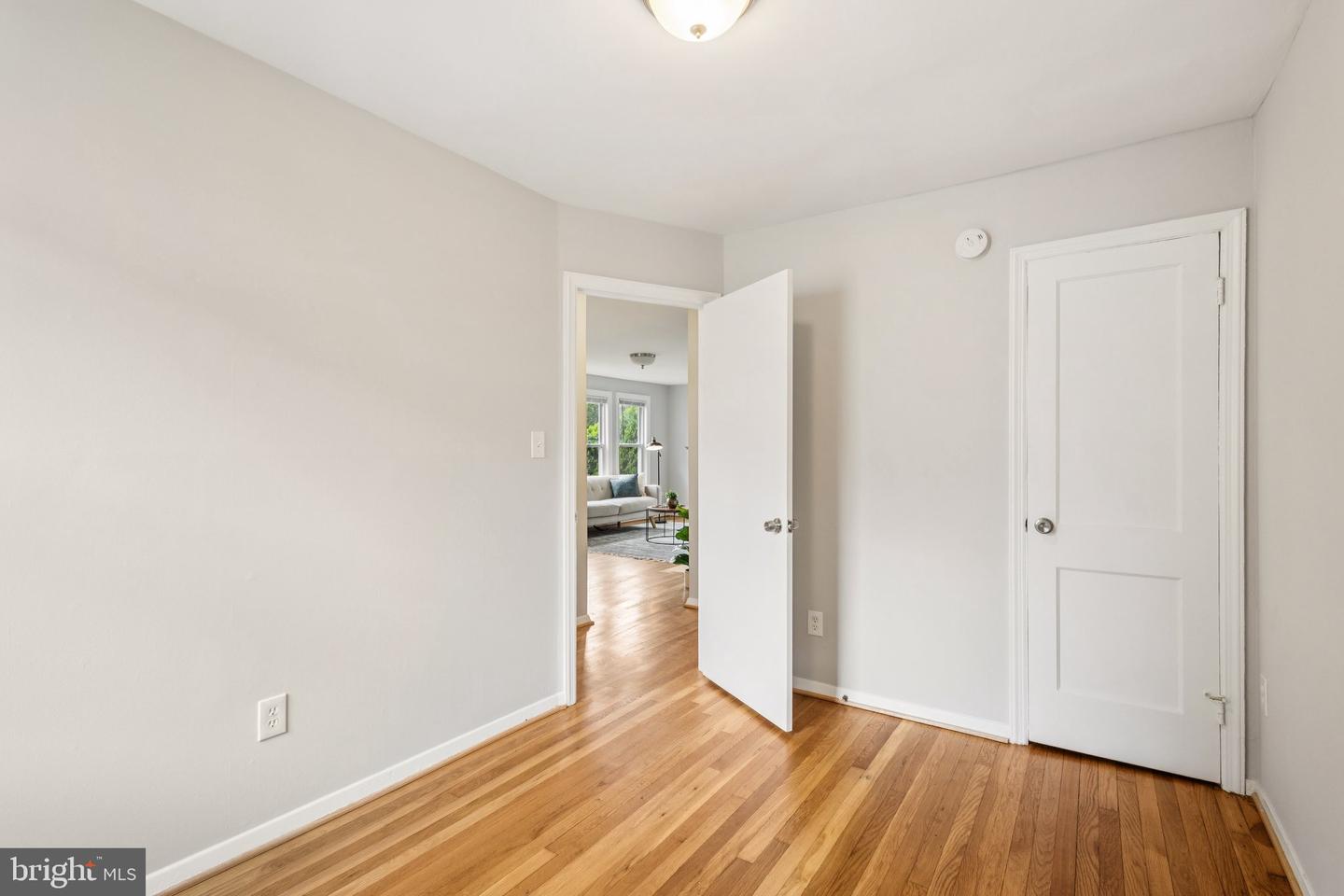 3112 ANNANDALE RD, FALLS CHURCH, Virginia 22042, 4 Bedrooms Bedrooms, ,2 BathroomsBathrooms,Residential,For sale,3112 ANNANDALE RD,VAFX2241490 MLS # VAFX2241490