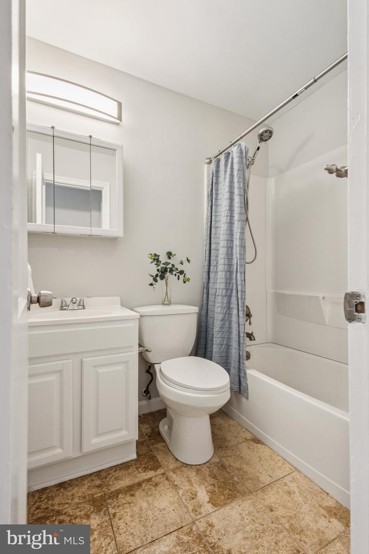 3112 ANNANDALE RD, FALLS CHURCH, Virginia 22042, 4 Bedrooms Bedrooms, ,2 BathroomsBathrooms,Residential,For sale,3112 ANNANDALE RD,VAFX2241490 MLS # VAFX2241490