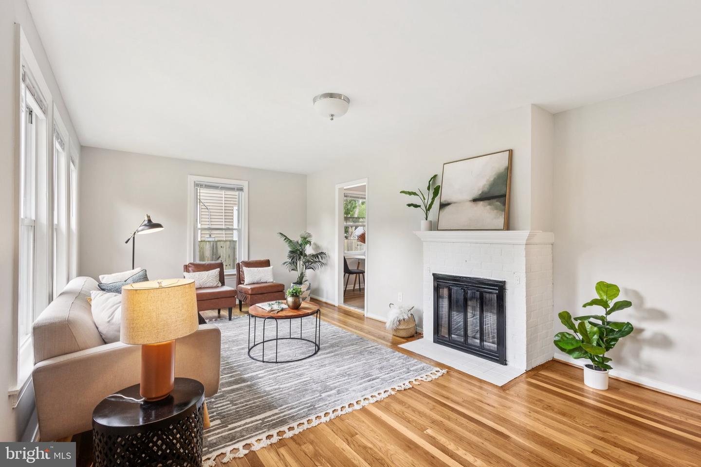 3112 ANNANDALE RD, FALLS CHURCH, Virginia 22042, 4 Bedrooms Bedrooms, ,2 BathroomsBathrooms,Residential,For sale,3112 ANNANDALE RD,VAFX2241490 MLS # VAFX2241490