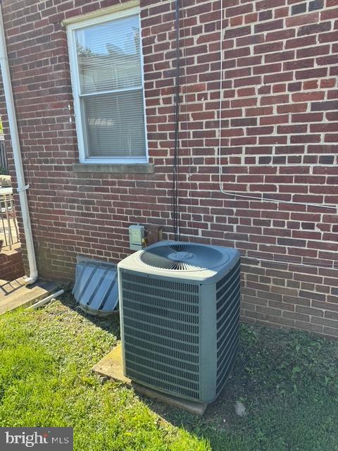 4610 6TH ST SE, WASHINGTON, District Of Columbia 20032, 3 Bedrooms Bedrooms, ,1 BathroomBathrooms,Residential,For sale,4610 6TH ST SE,DCDC2201396 MLS # DCDC2201396