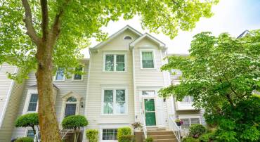 6904 COMPTON LN, CENTREVILLE, Virginia 20121, 4 Bedrooms Bedrooms, ,3 BathroomsBathrooms,Residential,For sale,6904 COMPTON LN,VAFX2242384 MLS # VAFX2242384