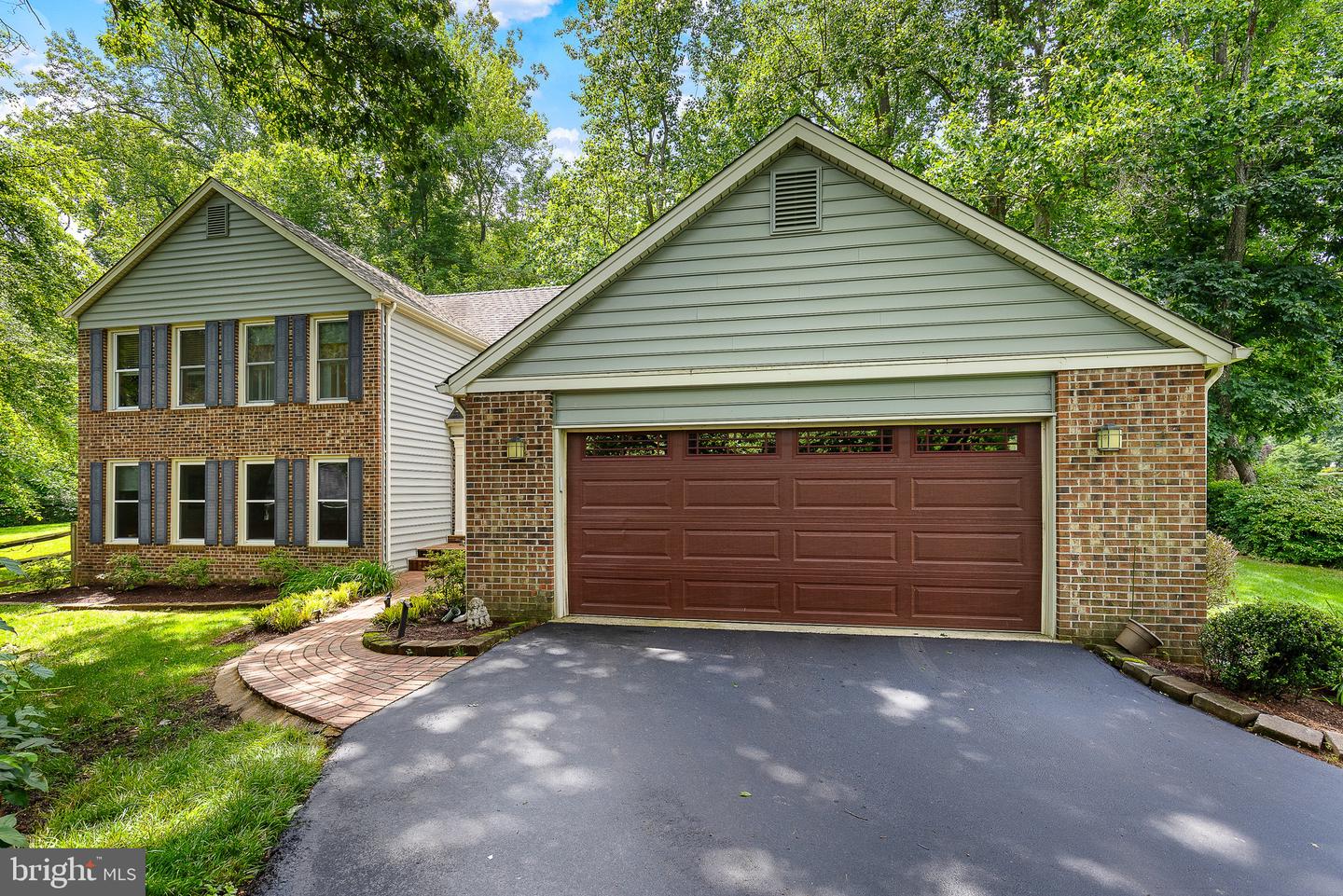 5107 BRENTWOOD FARM DR, FAIRFAX, Virginia 22030, 4 Bedrooms Bedrooms, ,2 BathroomsBathrooms,Residential,For sale,5107 BRENTWOOD FARM DR,VAFX2242402 MLS # VAFX2242402