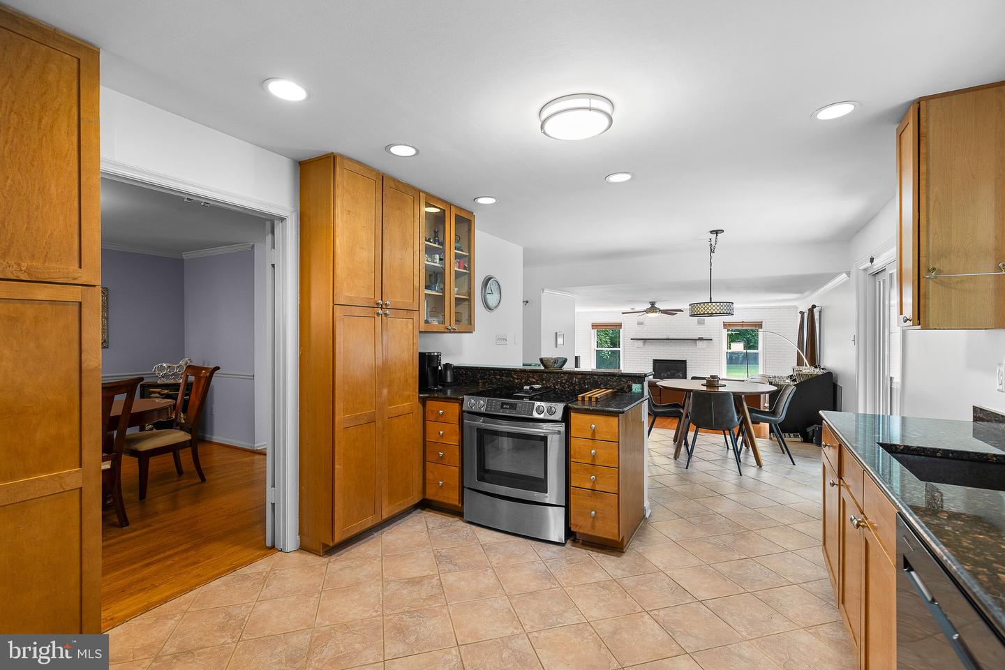 5107 BRENTWOOD FARM DR, FAIRFAX, Virginia 22030, 4 Bedrooms Bedrooms, ,2 BathroomsBathrooms,Residential,For sale,5107 BRENTWOOD FARM DR,VAFX2242402 MLS # VAFX2242402