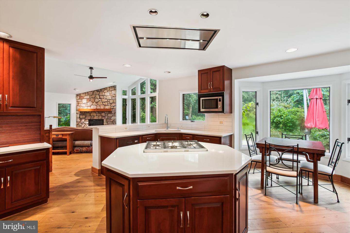 6662 VAN WINKLE DR, FALLS CHURCH, Virginia 22044, 4 Bedrooms Bedrooms, ,3 BathroomsBathrooms,Residential,For sale,6662 VAN WINKLE DR,VAFX2242420 MLS # VAFX2242420