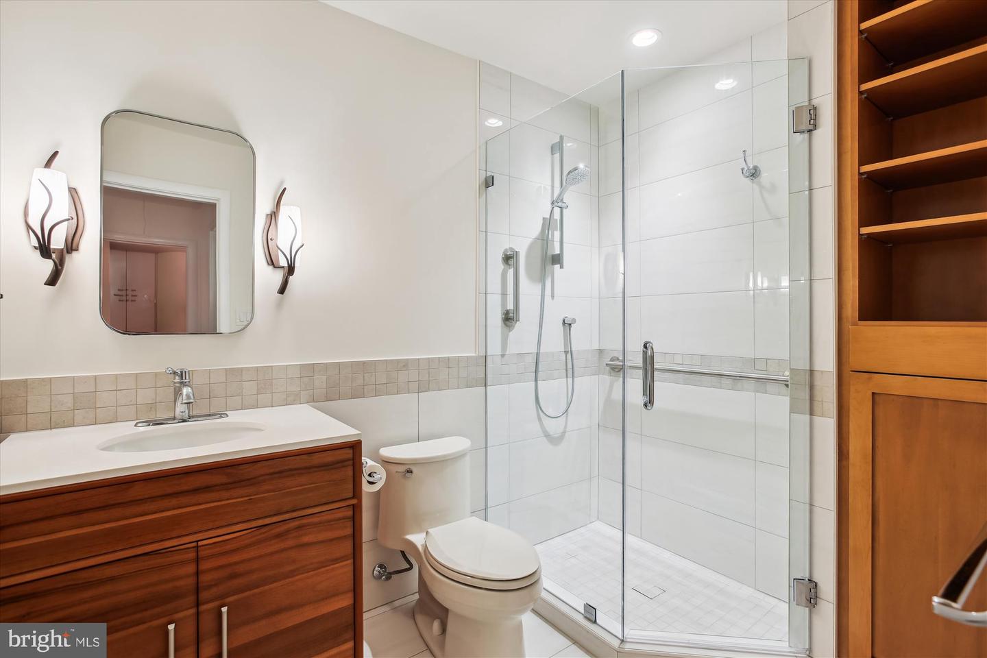 6662 VAN WINKLE DR, FALLS CHURCH, Virginia 22044, 4 Bedrooms Bedrooms, ,3 BathroomsBathrooms,Residential,For sale,6662 VAN WINKLE DR,VAFX2242420 MLS # VAFX2242420