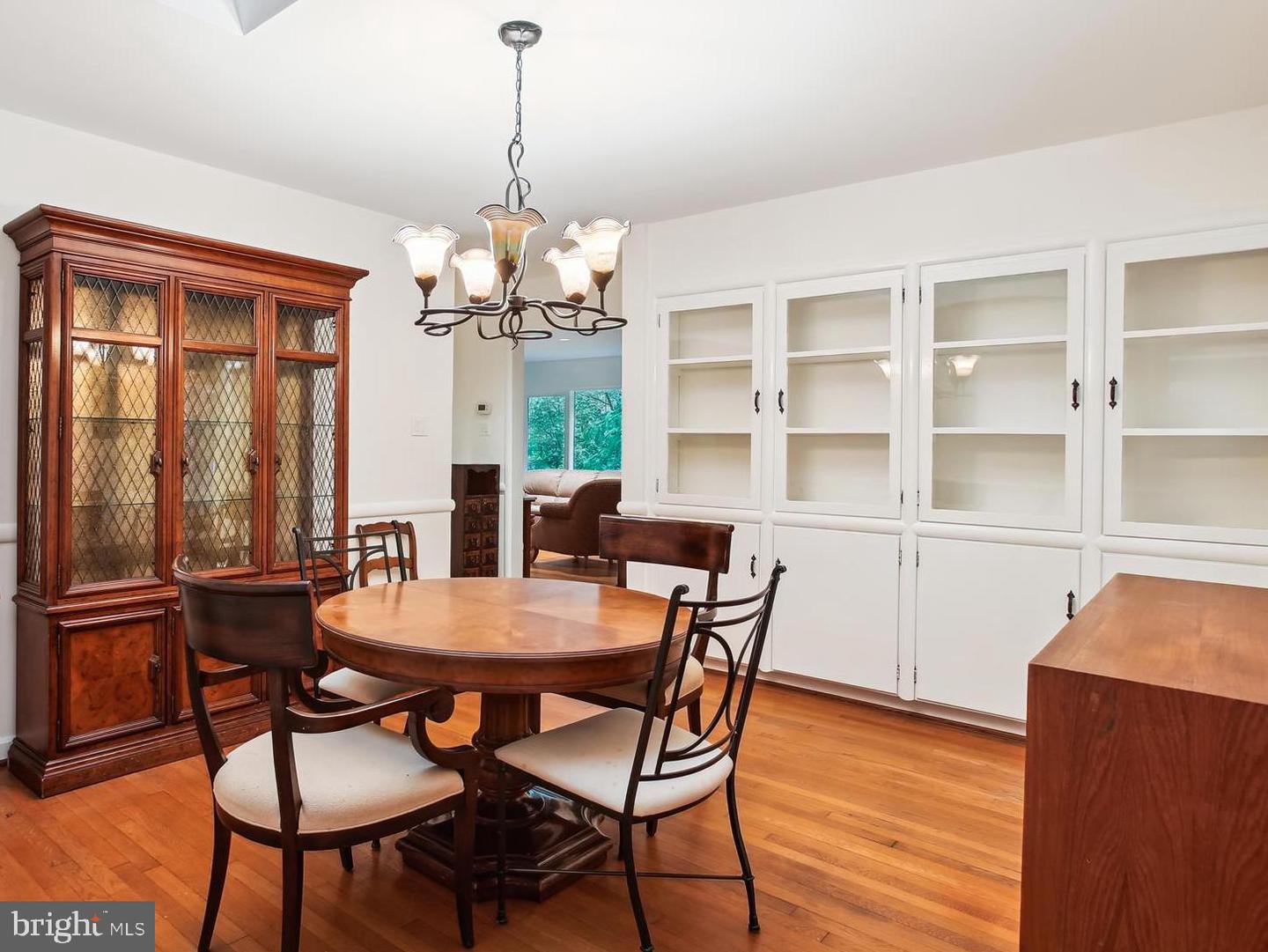 6662 VAN WINKLE DR, FALLS CHURCH, Virginia 22044, 4 Bedrooms Bedrooms, ,3 BathroomsBathrooms,Residential,For sale,6662 VAN WINKLE DR,VAFX2242420 MLS # VAFX2242420
