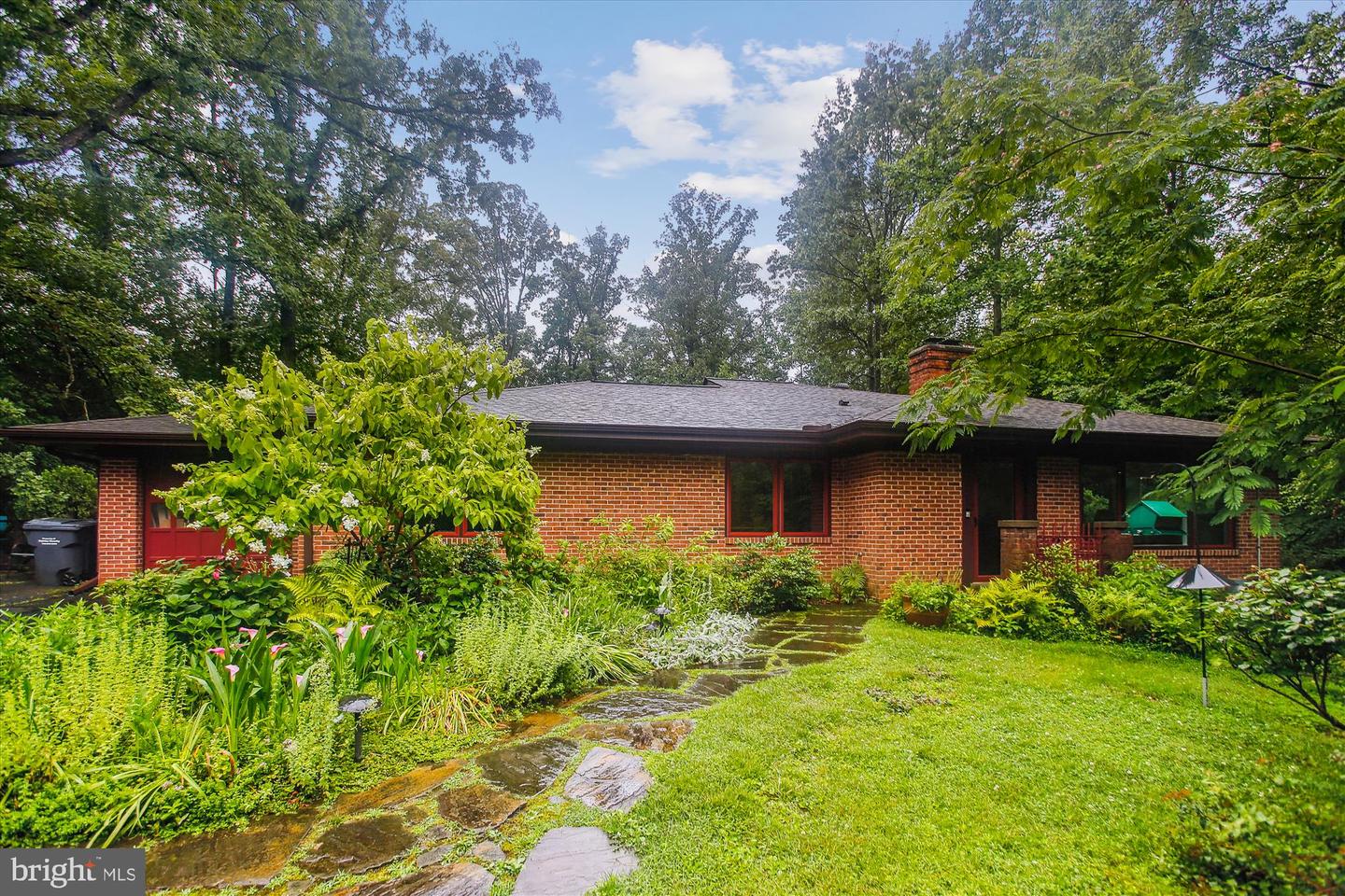 6662 VAN WINKLE DR, FALLS CHURCH, Virginia 22044, 4 Bedrooms Bedrooms, ,3 BathroomsBathrooms,Residential,For sale,6662 VAN WINKLE DR,VAFX2242420 MLS # VAFX2242420