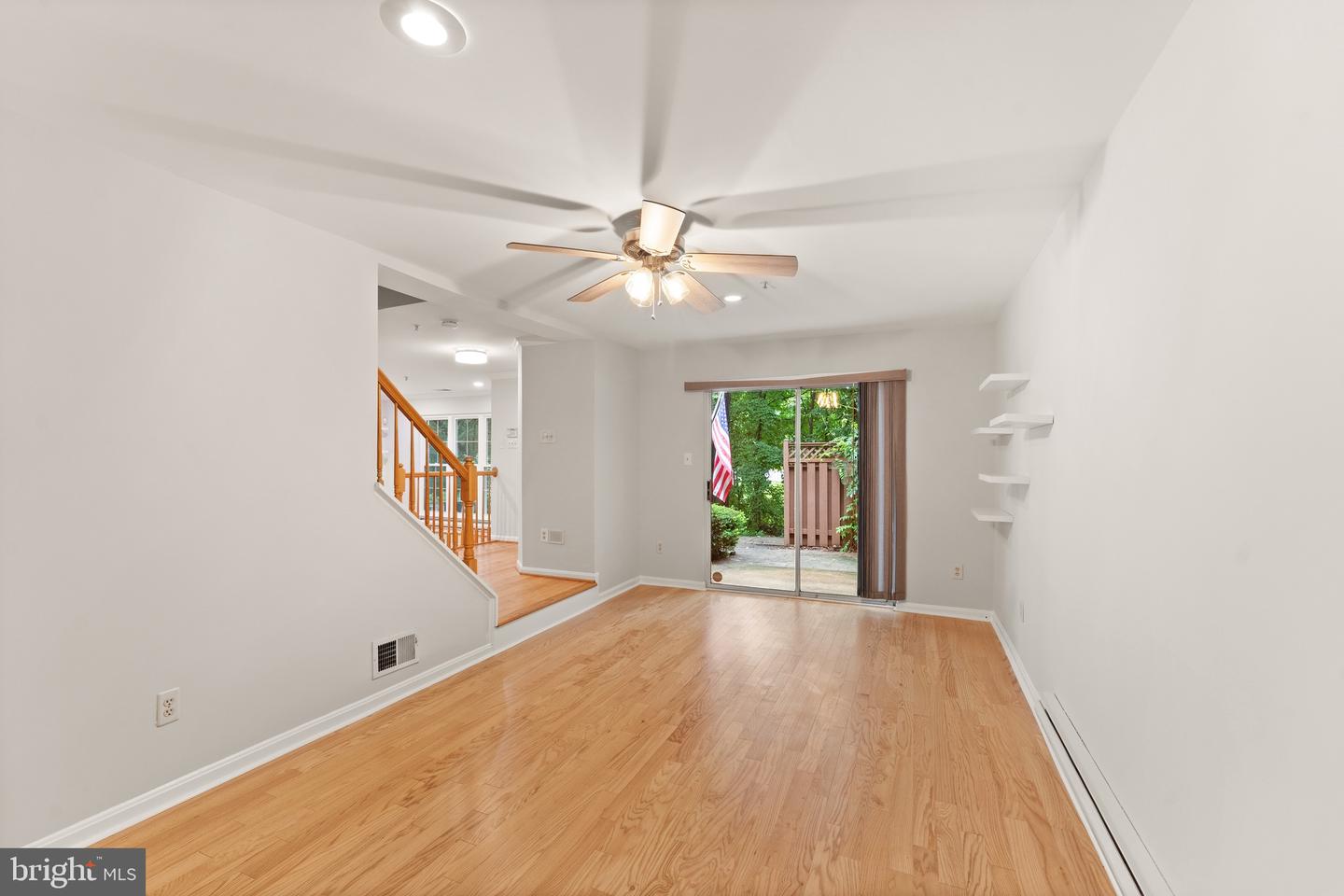4339 RUNABOUT LN #178, FAIRFAX, Virginia 22030, 3 Bedrooms Bedrooms, ,2 BathroomsBathrooms,Residential,For sale,4339 RUNABOUT LN #178,VAFX2242602 MLS # VAFX2242602