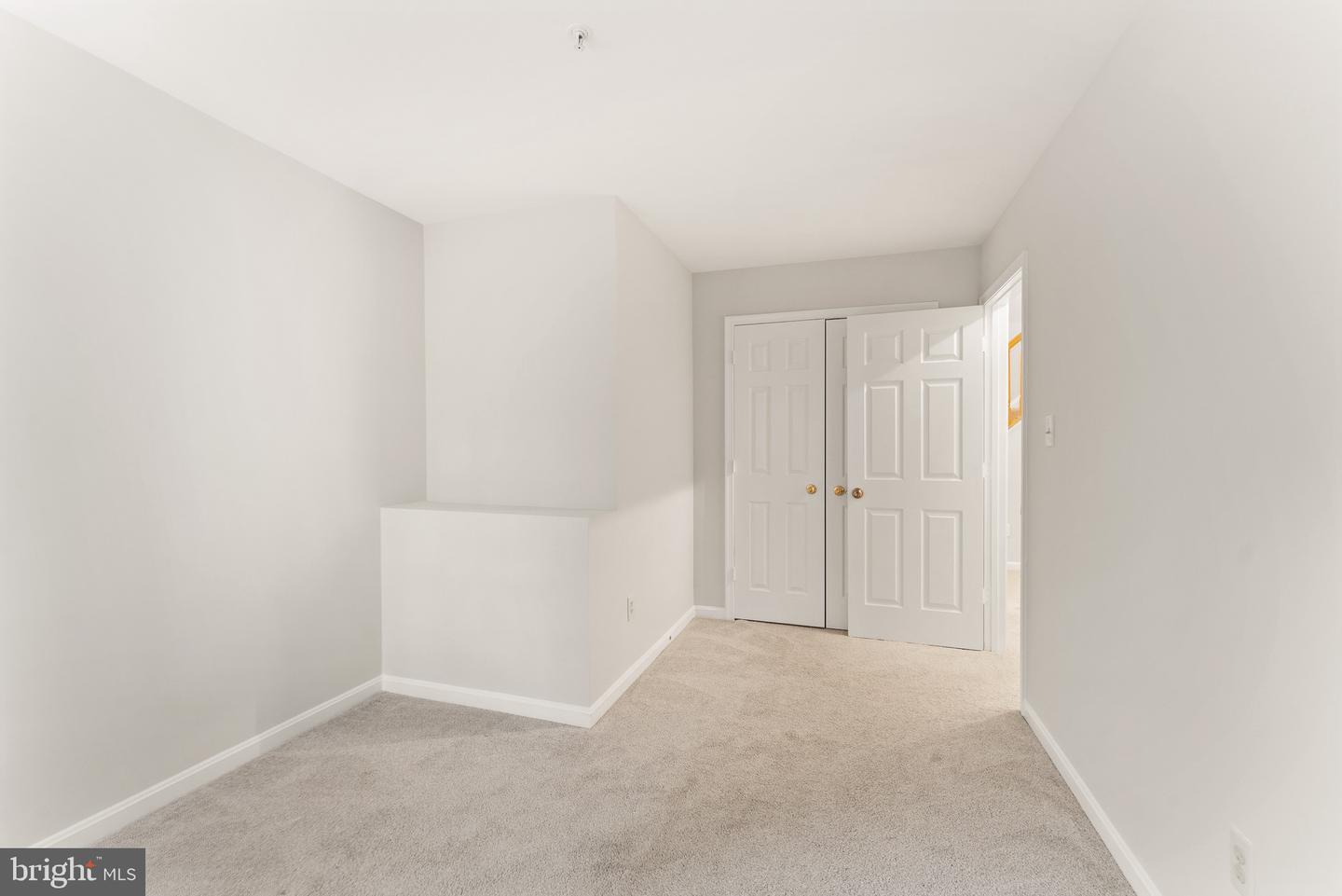 4339 RUNABOUT LN #178, FAIRFAX, Virginia 22030, 3 Bedrooms Bedrooms, ,2 BathroomsBathrooms,Residential,For sale,4339 RUNABOUT LN #178,VAFX2242602 MLS # VAFX2242602