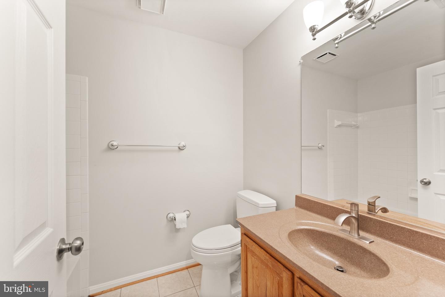 4339 RUNABOUT LN #178, FAIRFAX, Virginia 22030, 3 Bedrooms Bedrooms, ,2 BathroomsBathrooms,Residential,For sale,4339 RUNABOUT LN #178,VAFX2242602 MLS # VAFX2242602