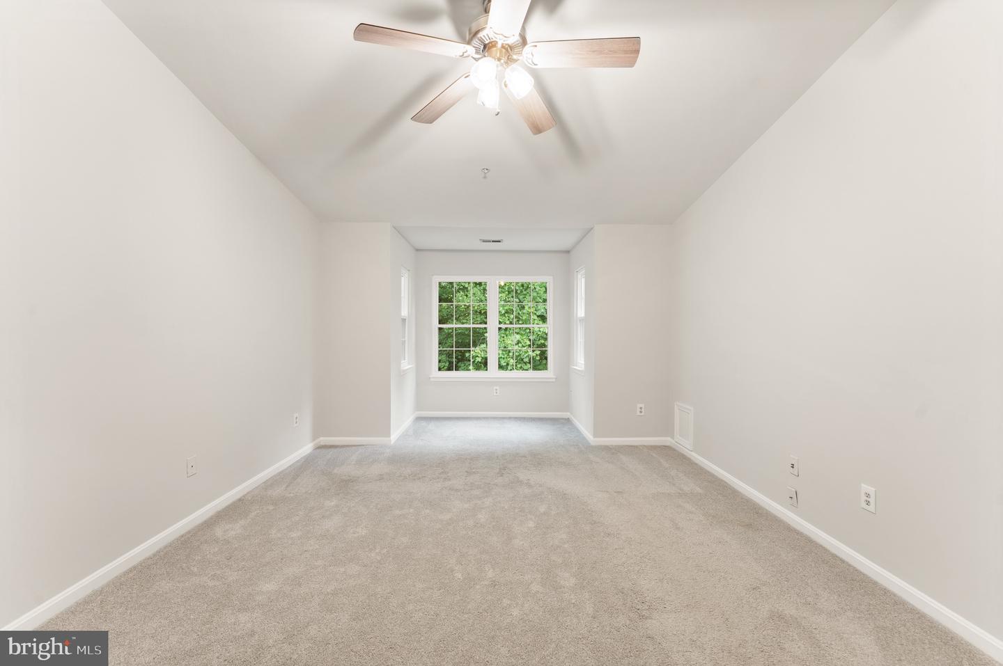 4339 RUNABOUT LN #178, FAIRFAX, Virginia 22030, 3 Bedrooms Bedrooms, ,2 BathroomsBathrooms,Residential,For sale,4339 RUNABOUT LN #178,VAFX2242602 MLS # VAFX2242602