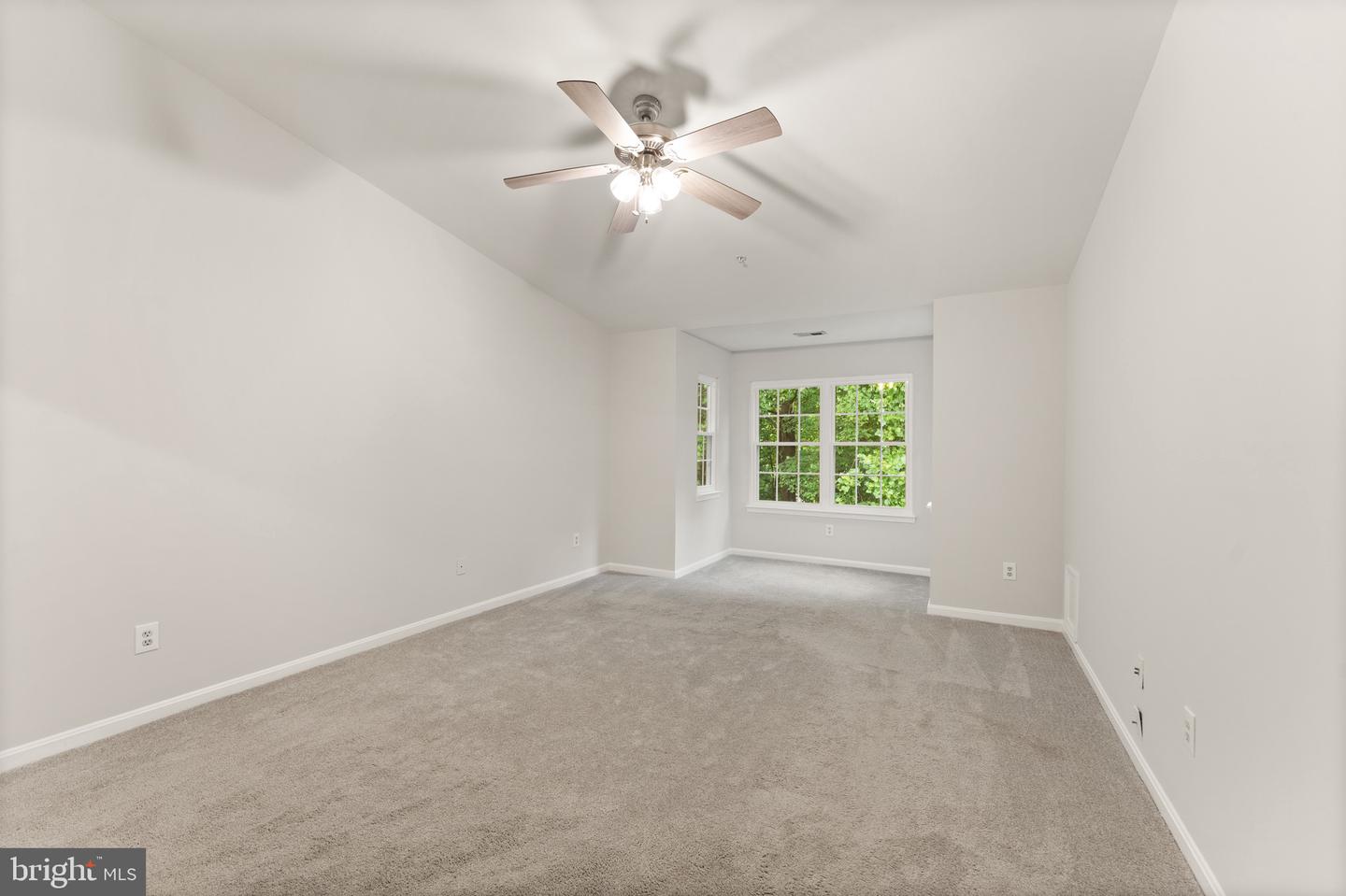 4339 RUNABOUT LN #178, FAIRFAX, Virginia 22030, 3 Bedrooms Bedrooms, ,2 BathroomsBathrooms,Residential,For sale,4339 RUNABOUT LN #178,VAFX2242602 MLS # VAFX2242602