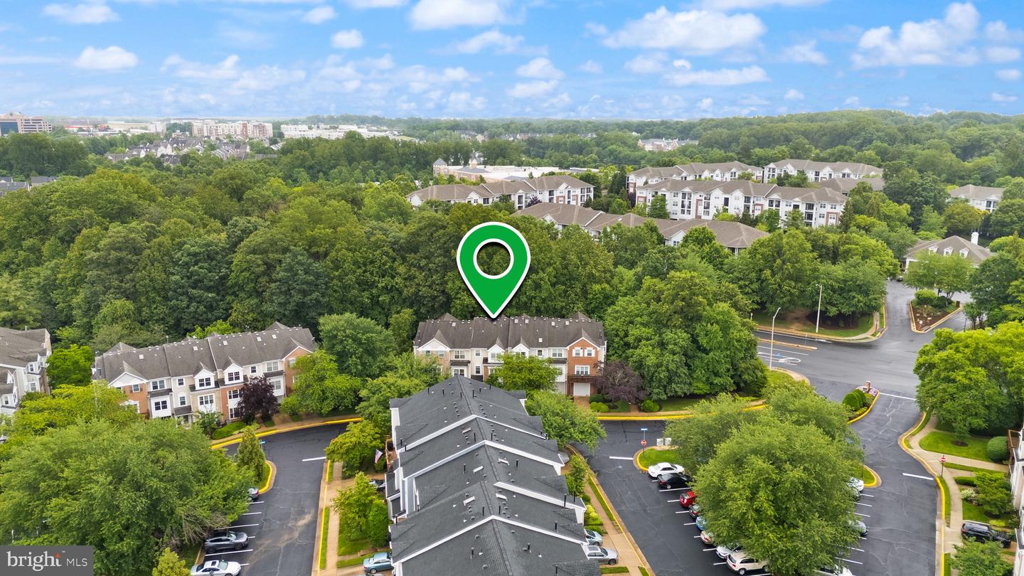 4339 RUNABOUT LN #178, FAIRFAX, Virginia 22030, 3 Bedrooms Bedrooms, ,2 BathroomsBathrooms,Residential,For sale,4339 RUNABOUT LN #178,VAFX2242602 MLS # VAFX2242602
