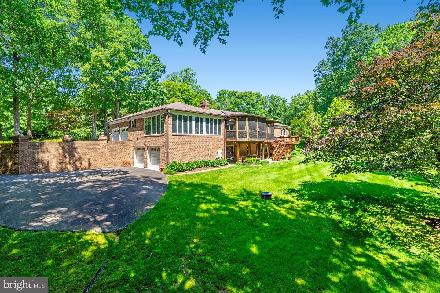 10060 HAMPTON RD, FAIRFAX STATION, Virginia 22039, 5 Bedrooms Bedrooms, ,5 BathroomsBathrooms,Residential,For sale,10060 HAMPTON RD,VAFX2242684 MLS # VAFX2242684