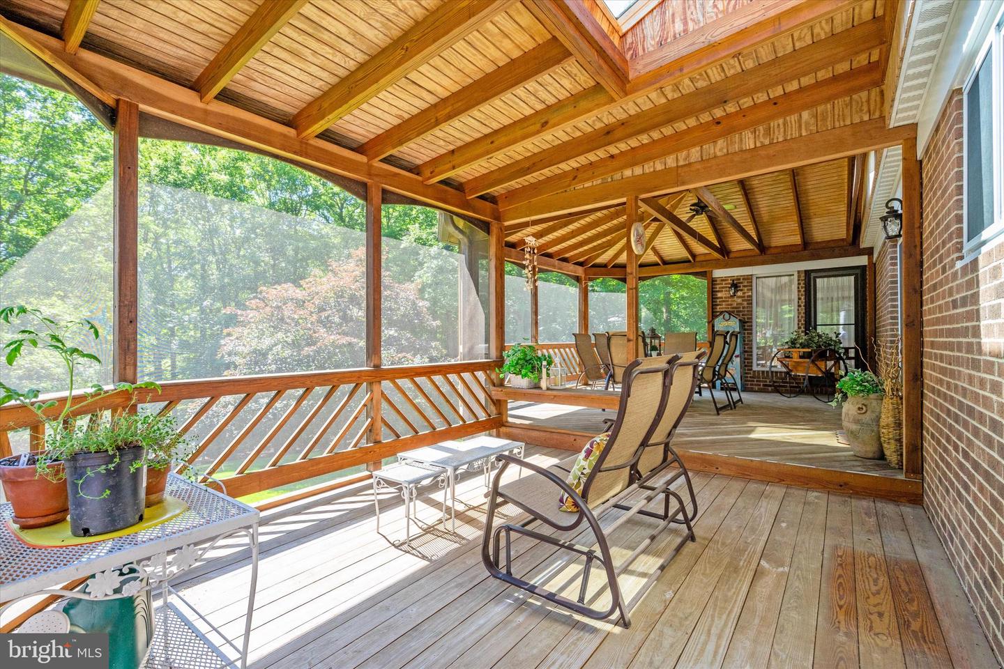 10060 HAMPTON RD, FAIRFAX STATION, Virginia 22039, 5 Bedrooms Bedrooms, ,5 BathroomsBathrooms,Residential,For sale,10060 HAMPTON RD,VAFX2242684 MLS # VAFX2242684