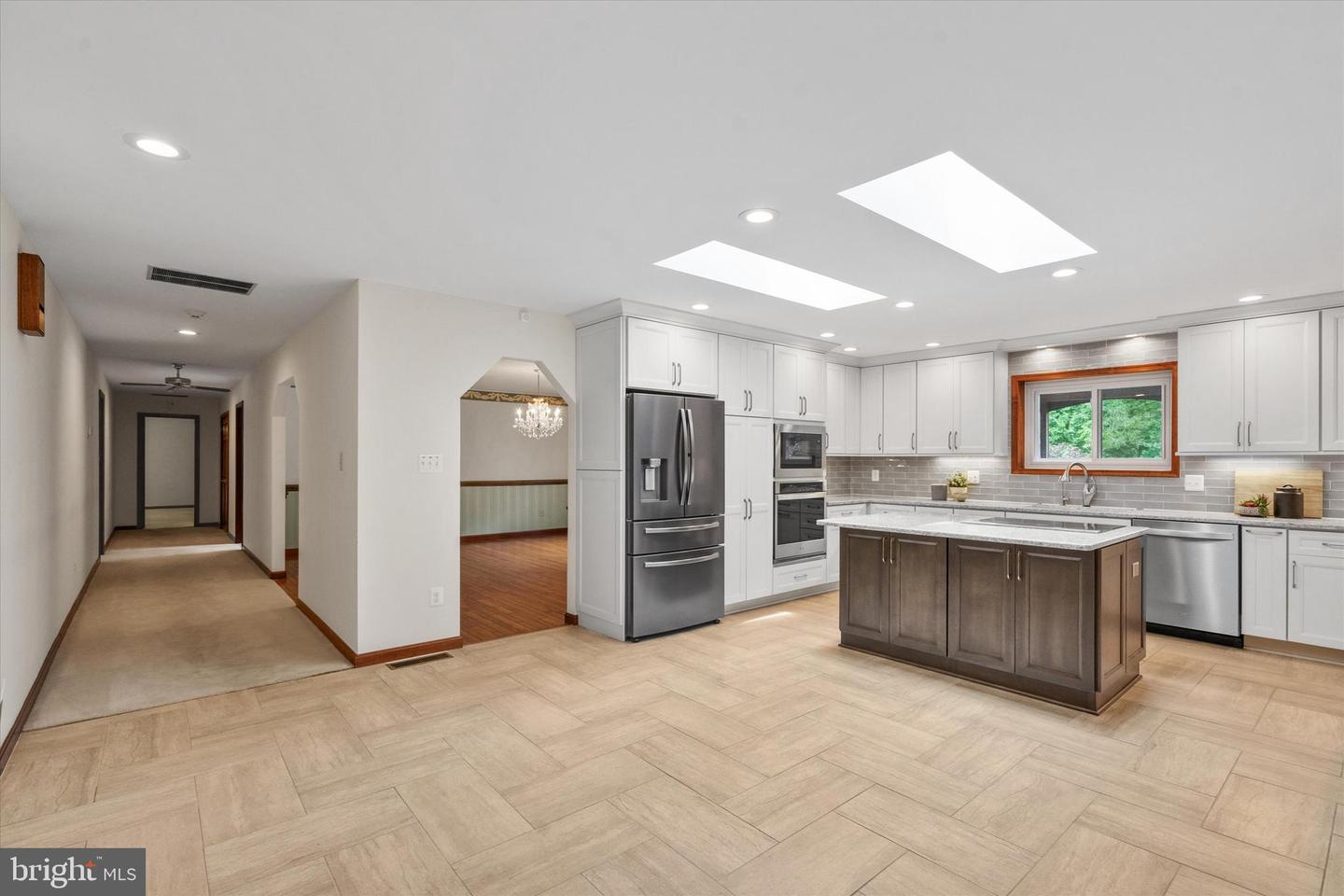 10060 HAMPTON RD, FAIRFAX STATION, Virginia 22039, 5 Bedrooms Bedrooms, ,5 BathroomsBathrooms,Residential,For sale,10060 HAMPTON RD,VAFX2242684 MLS # VAFX2242684