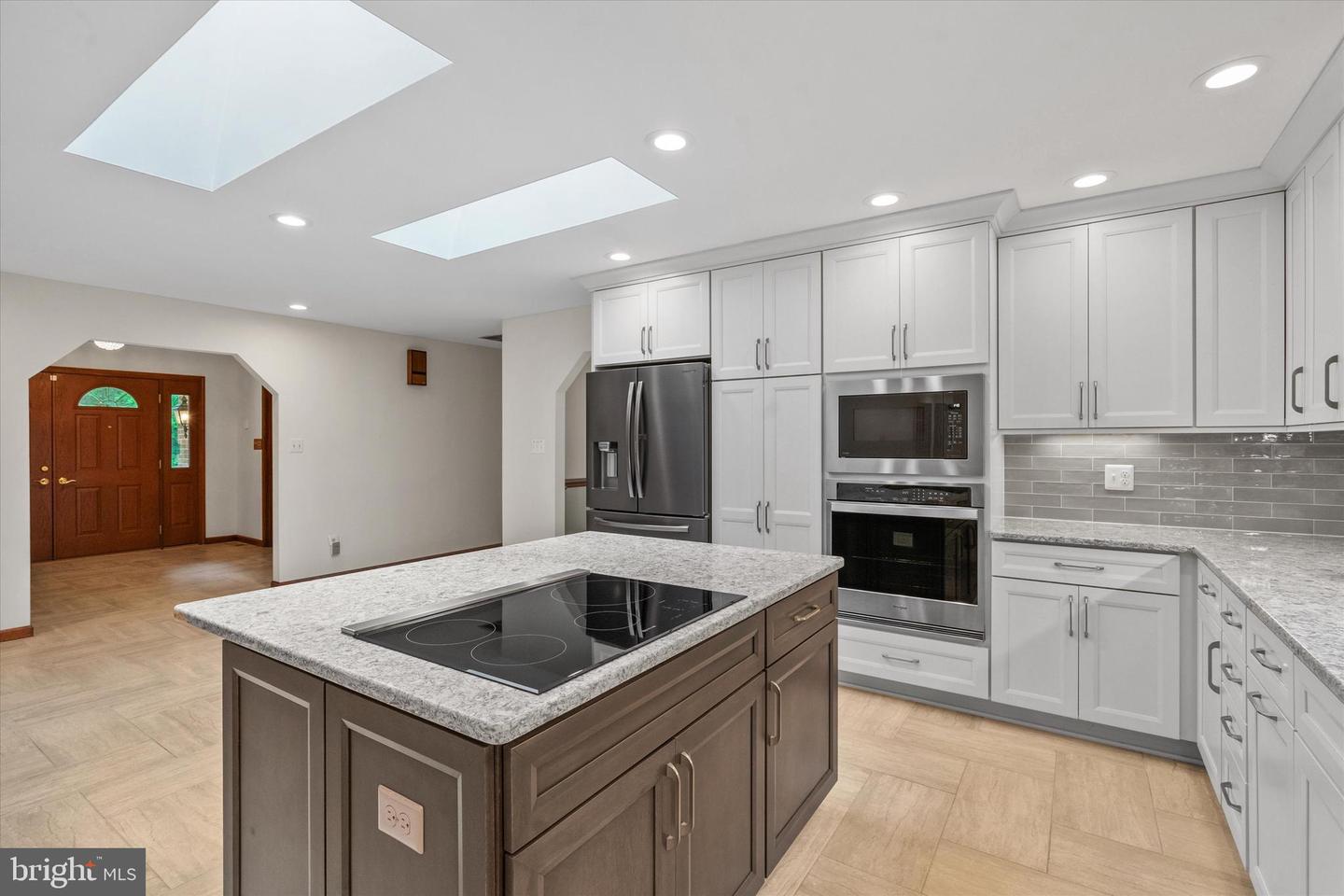 10060 HAMPTON RD, FAIRFAX STATION, Virginia 22039, 5 Bedrooms Bedrooms, ,5 BathroomsBathrooms,Residential,For sale,10060 HAMPTON RD,VAFX2242684 MLS # VAFX2242684