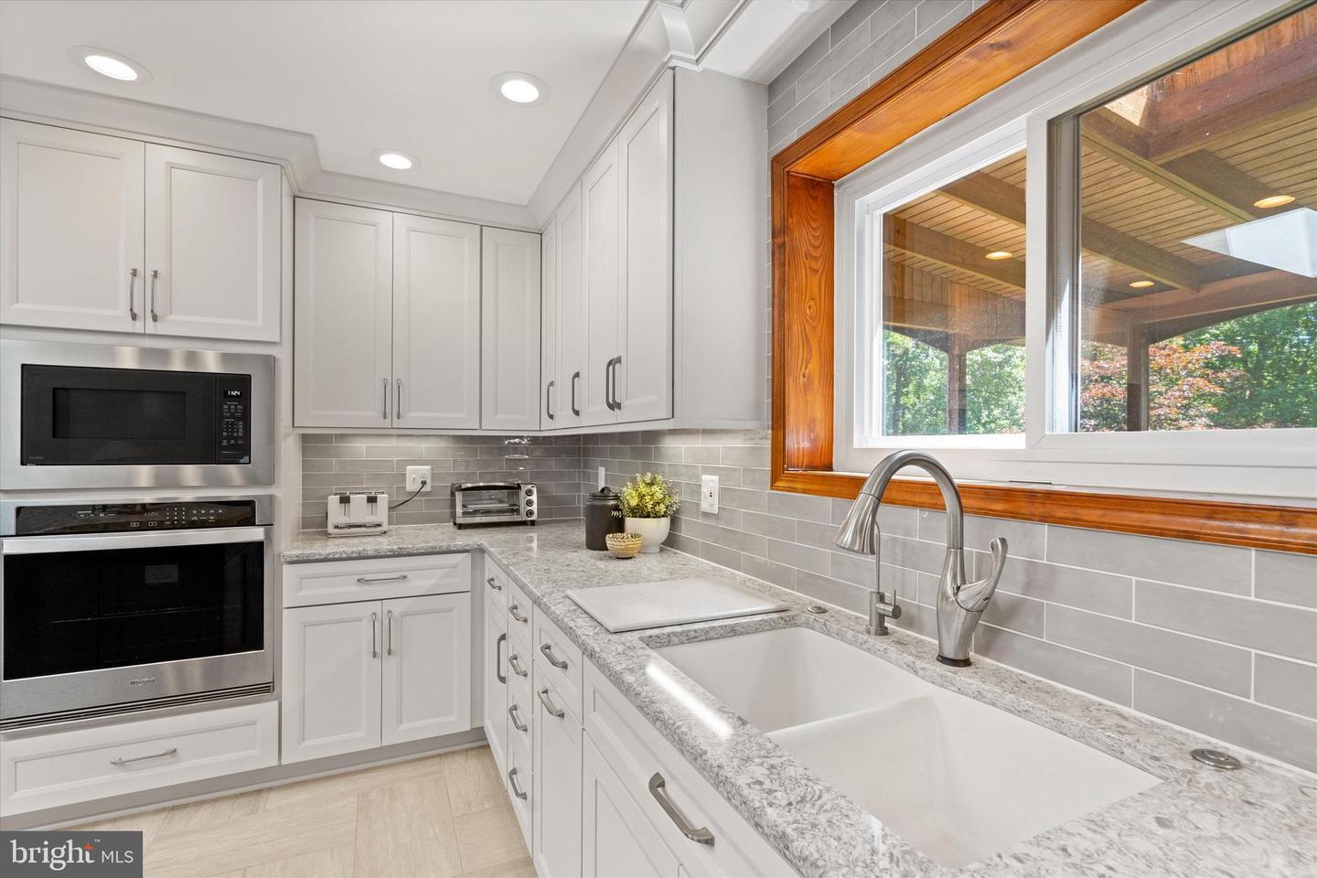 10060 HAMPTON RD, FAIRFAX STATION, Virginia 22039, 5 Bedrooms Bedrooms, ,5 BathroomsBathrooms,Residential,For sale,10060 HAMPTON RD,VAFX2242684 MLS # VAFX2242684