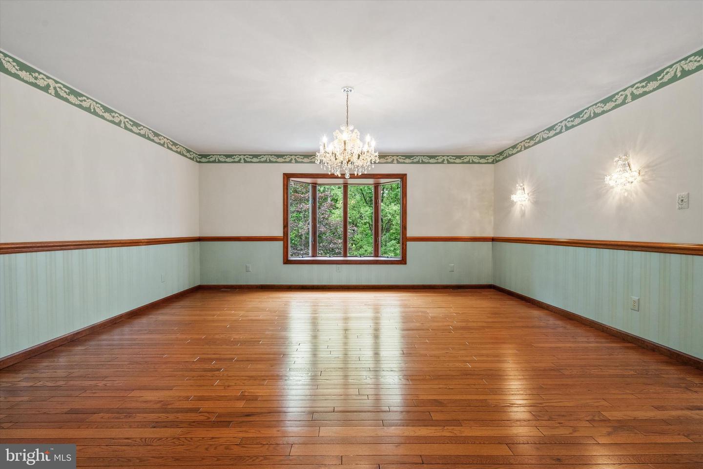 10060 HAMPTON RD, FAIRFAX STATION, Virginia 22039, 5 Bedrooms Bedrooms, ,5 BathroomsBathrooms,Residential,For sale,10060 HAMPTON RD,VAFX2242684 MLS # VAFX2242684