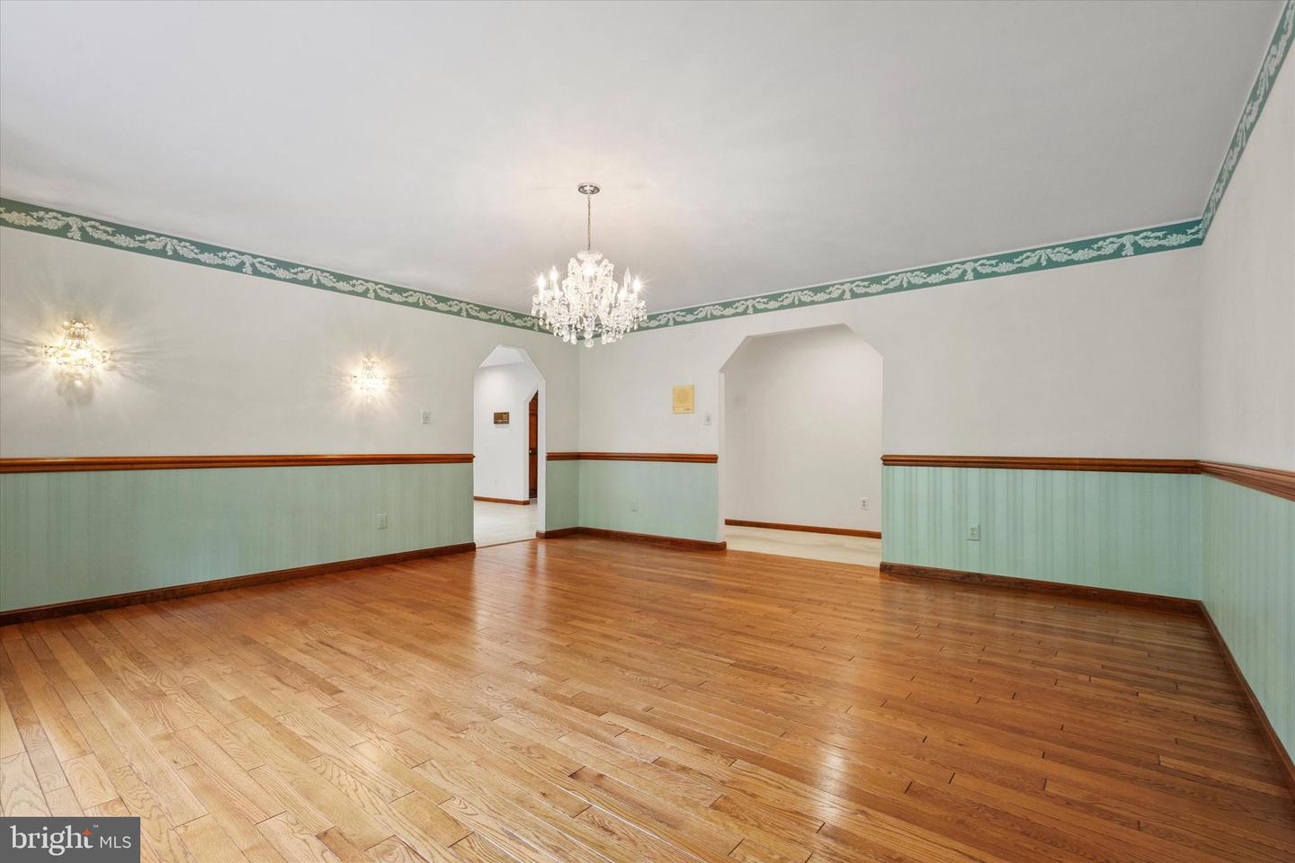 10060 HAMPTON RD, FAIRFAX STATION, Virginia 22039, 5 Bedrooms Bedrooms, ,5 BathroomsBathrooms,Residential,For sale,10060 HAMPTON RD,VAFX2242684 MLS # VAFX2242684