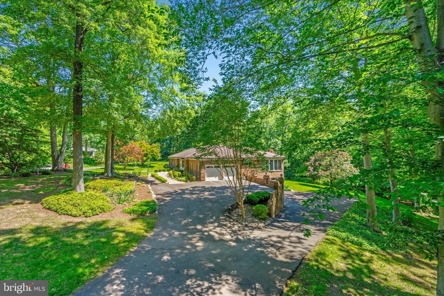10060 HAMPTON RD, FAIRFAX STATION, Virginia 22039, 5 Bedrooms Bedrooms, ,5 BathroomsBathrooms,Residential,For sale,10060 HAMPTON RD,VAFX2242684 MLS # VAFX2242684